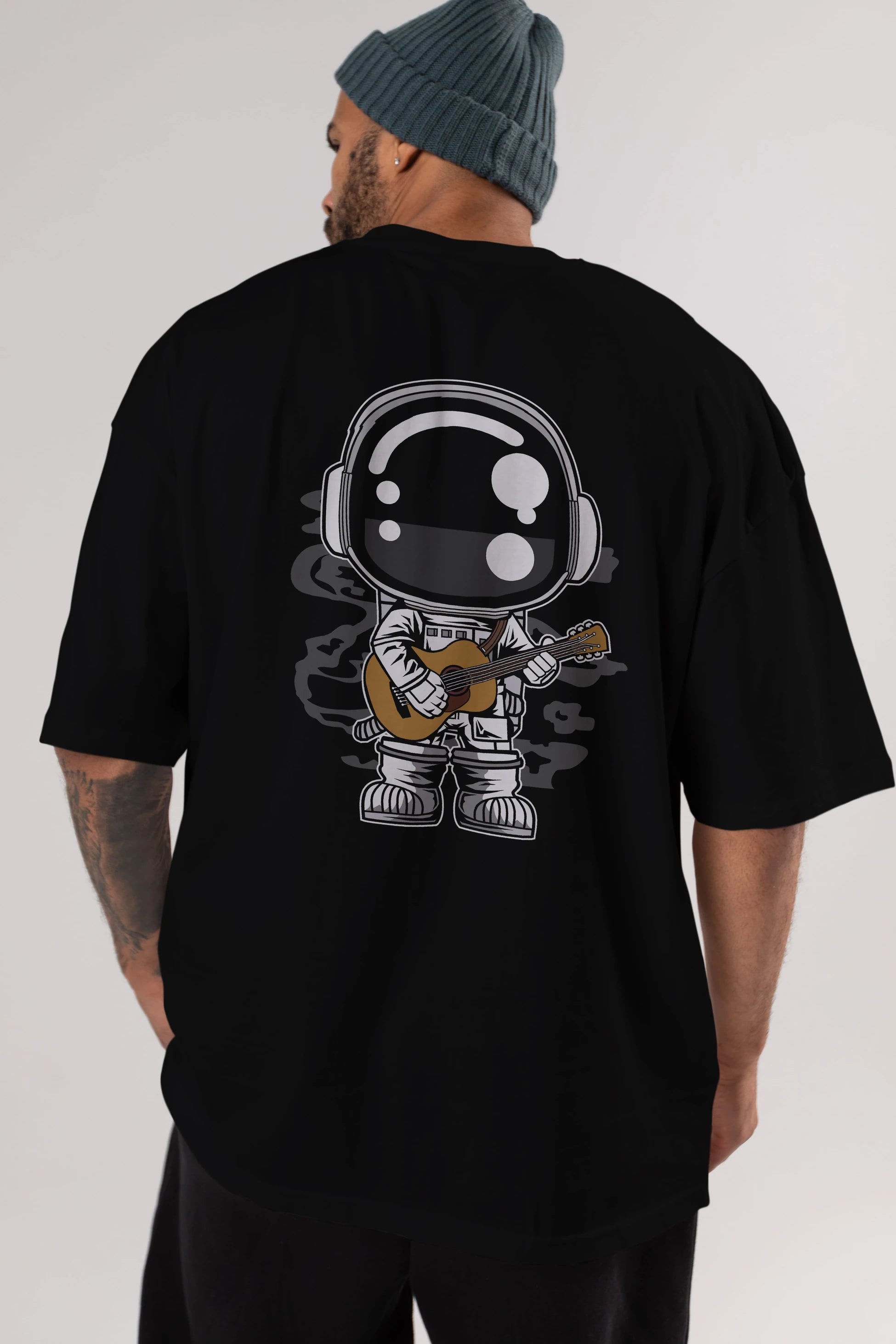 Astronaut Acoustic Guitar Arka Baskılı Oversize t-shirt Erkek Kadın Unisex