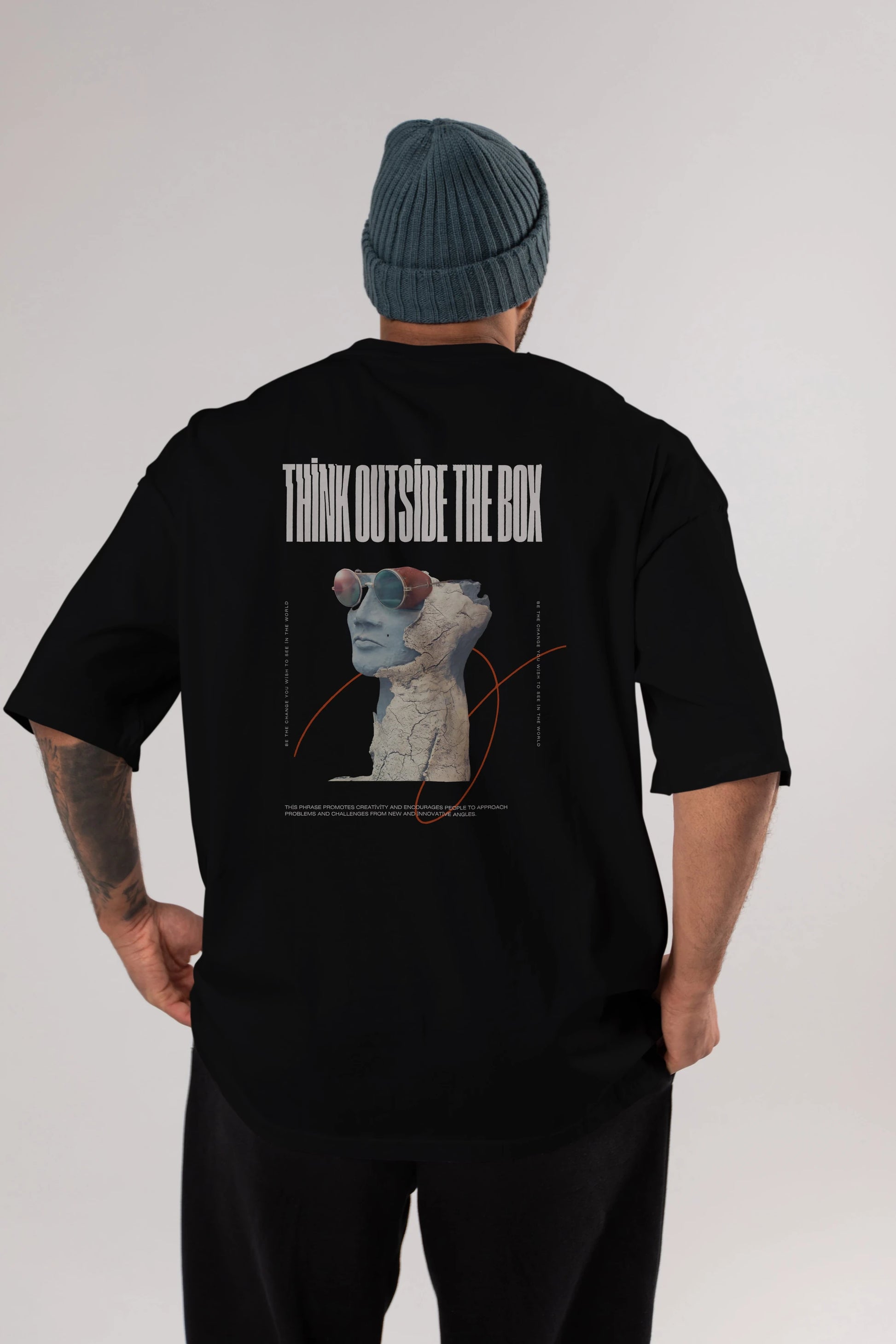 Think Outside The Box Arka Baskılı Oversize t-shirt Erkek Kadın Unisex