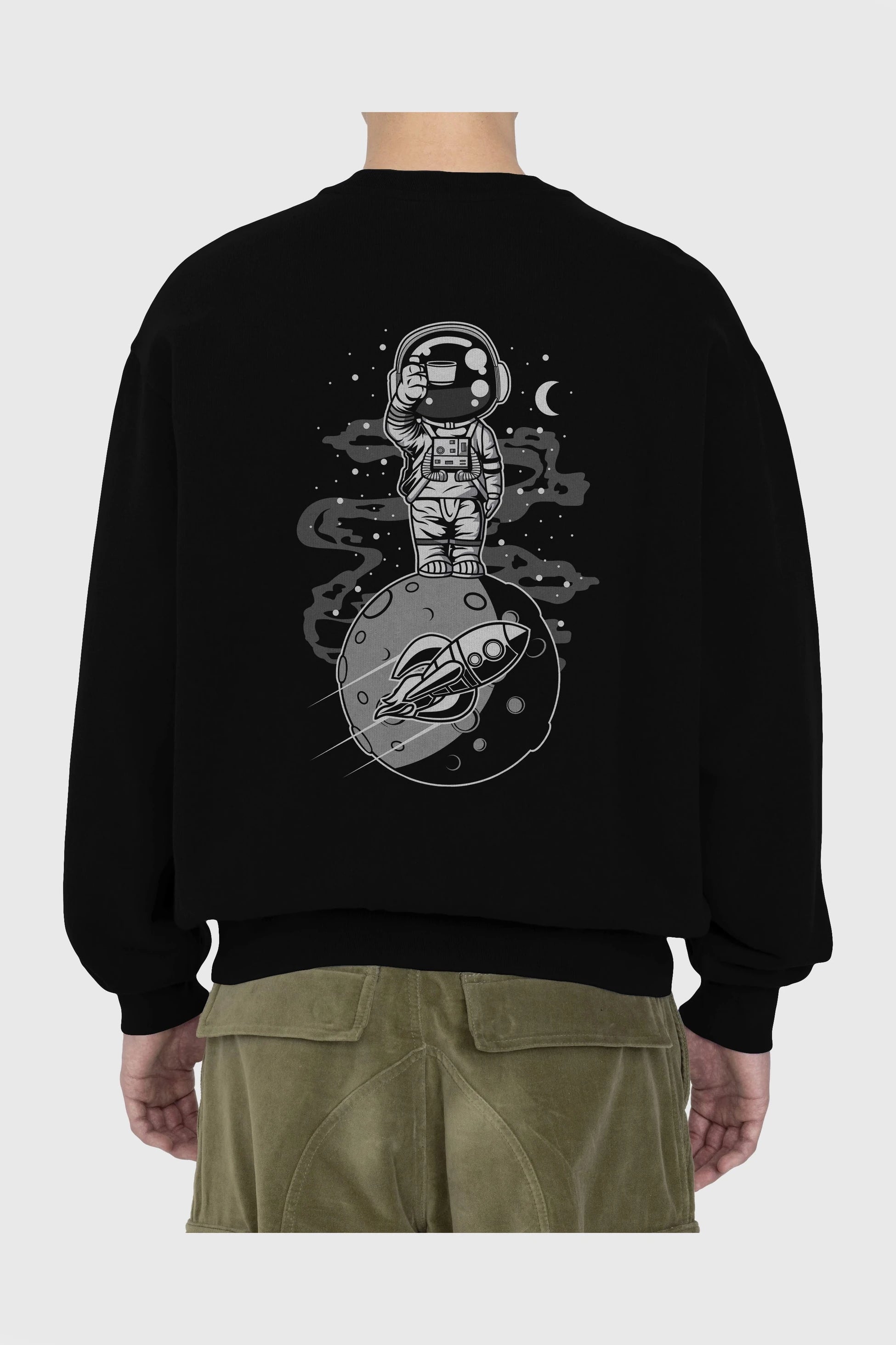 Astronaut Standing On The Moon Arka Baskılı Oversize Sweatshirt Erkek Kadın Unisex