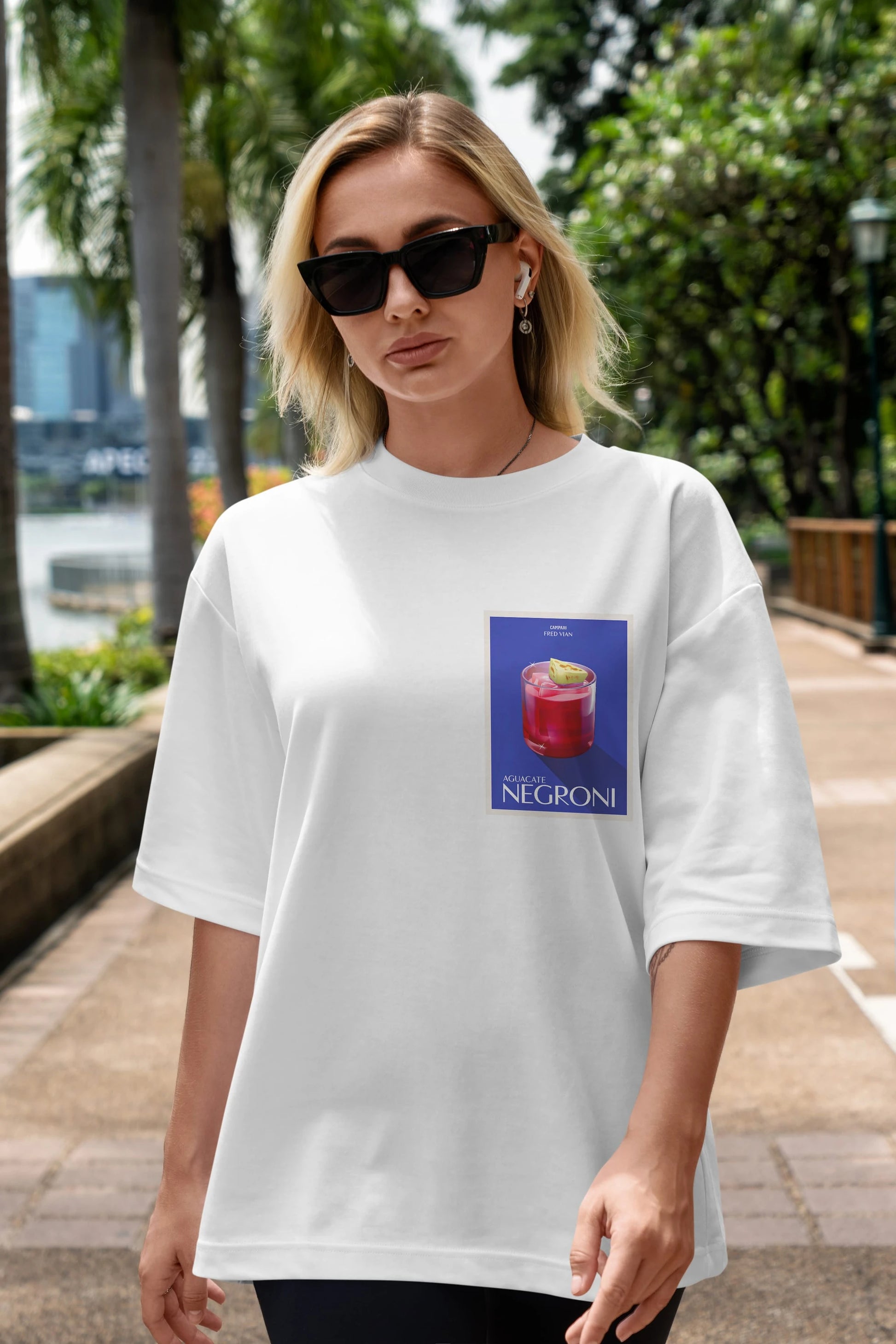 Aguacate Negroni Ön Sol Baskılı Oversize t-shirt Erkek Kadın Unisex %100 Pamuk Bisiklet Yaka tişort