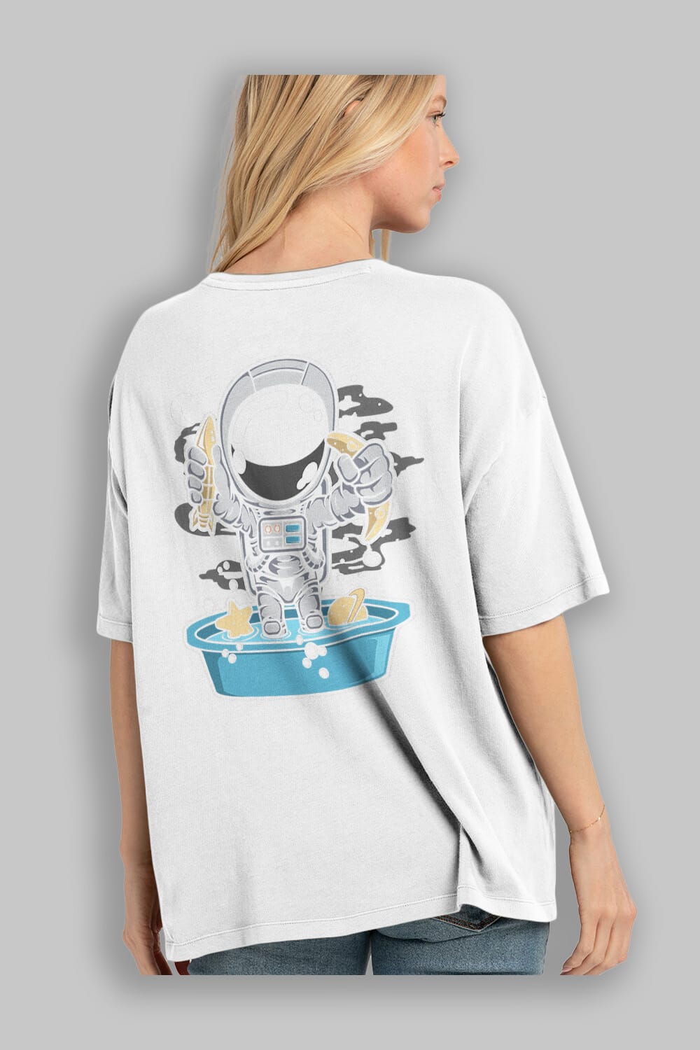 Astronaut Bath Tub Arka Baskılı Oversize t-shirt Erkek Kadın Unisex