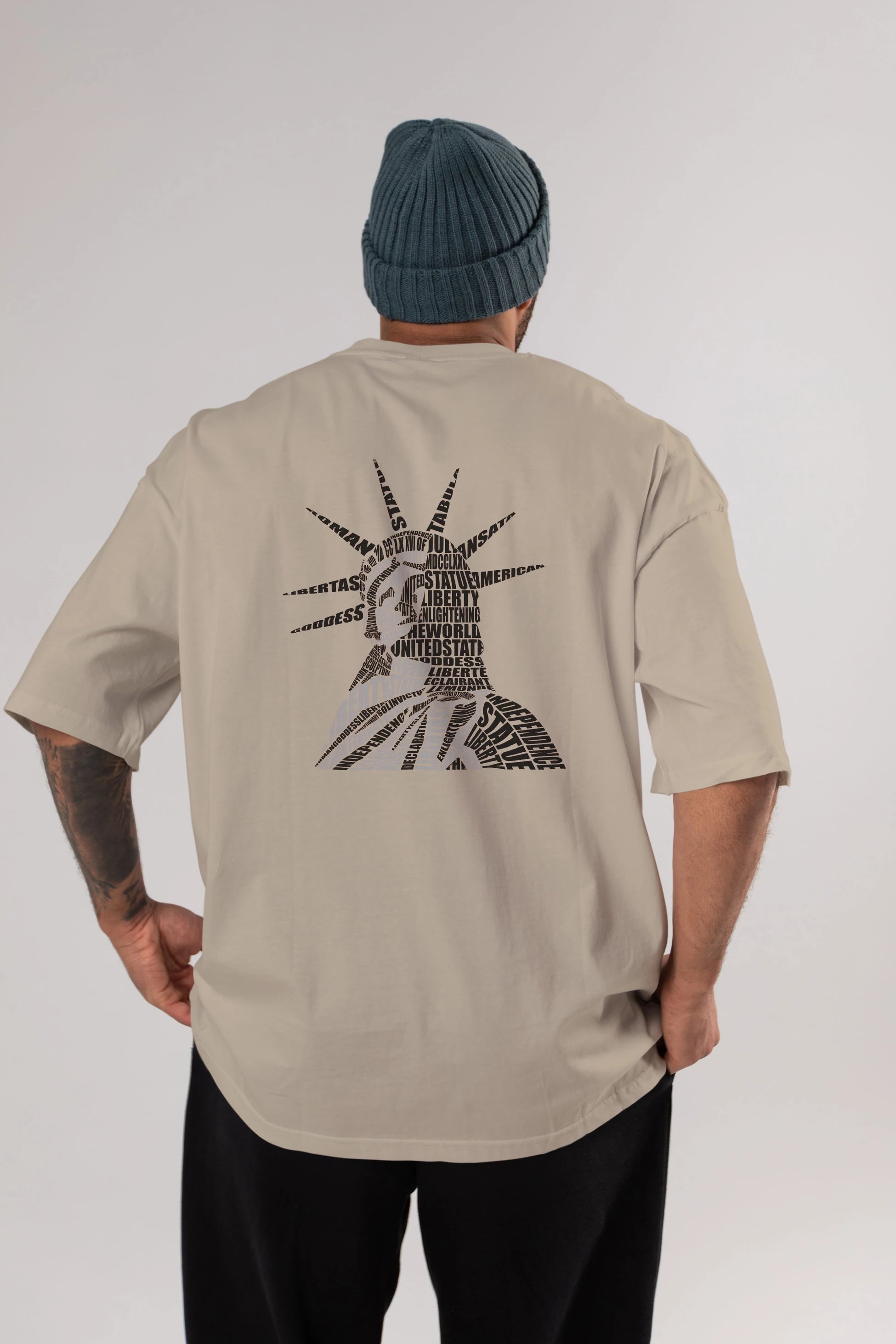Liberty Statue Calligram Arka Baskılı Oversize t-shirt %100 pamuk Erkek Kadın Unisex