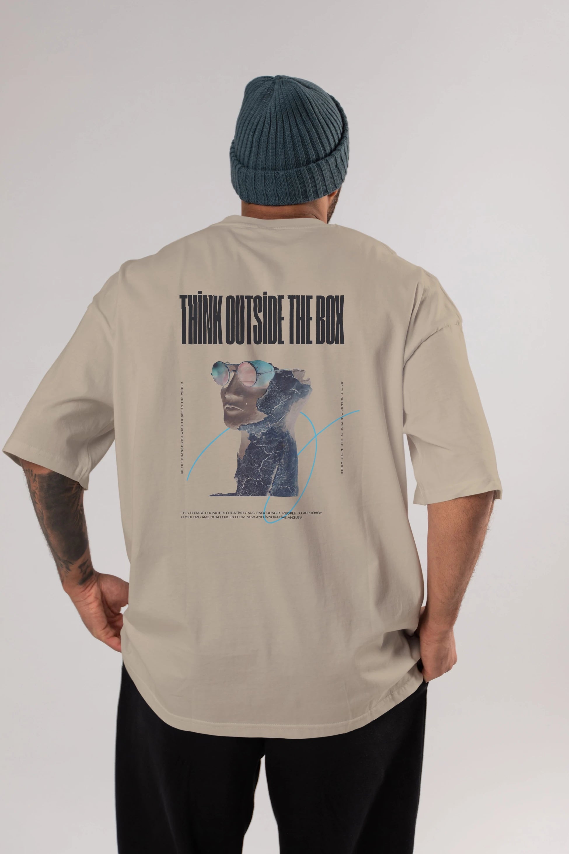 Think Outside The Box Arka Baskılı Oversize t-shirt Erkek Kadın Unisex