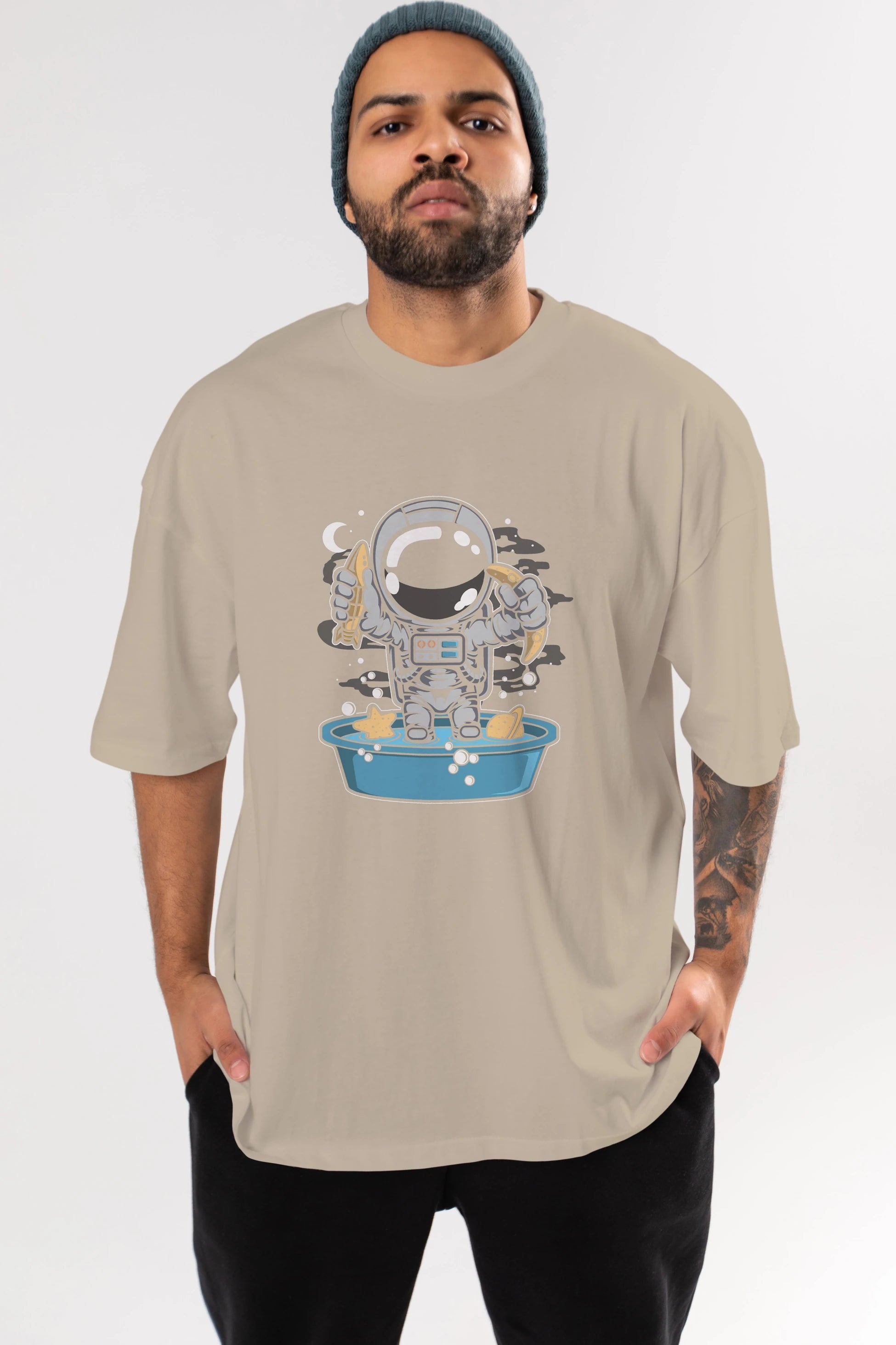 Astronaut Bath Tub Ön Baskılı Oversize t-shirt Erkek Kadın Unisex