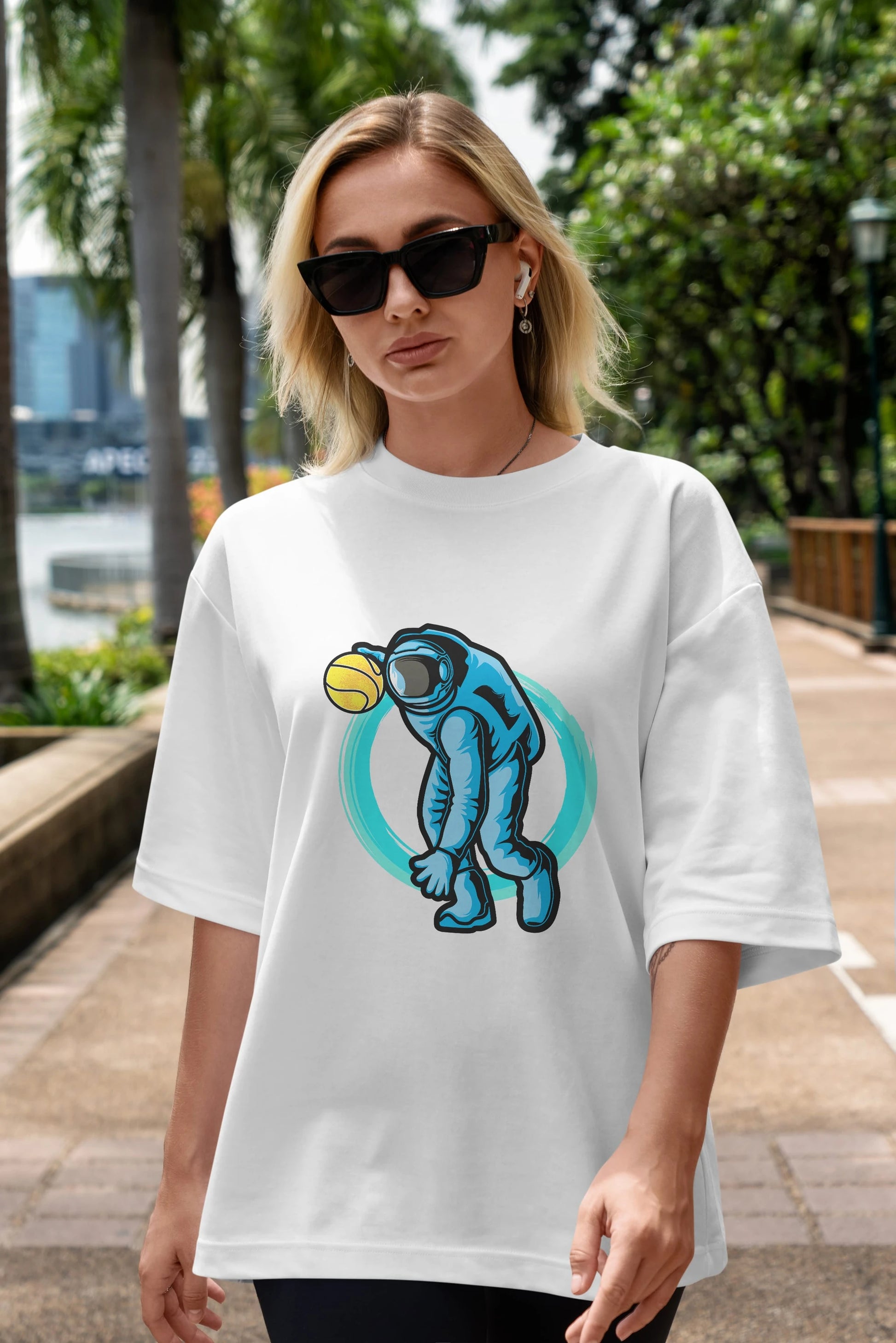 Astronaut Dribble Ön Baskılı Oversize t-shirt Erkek Kadın Unisex