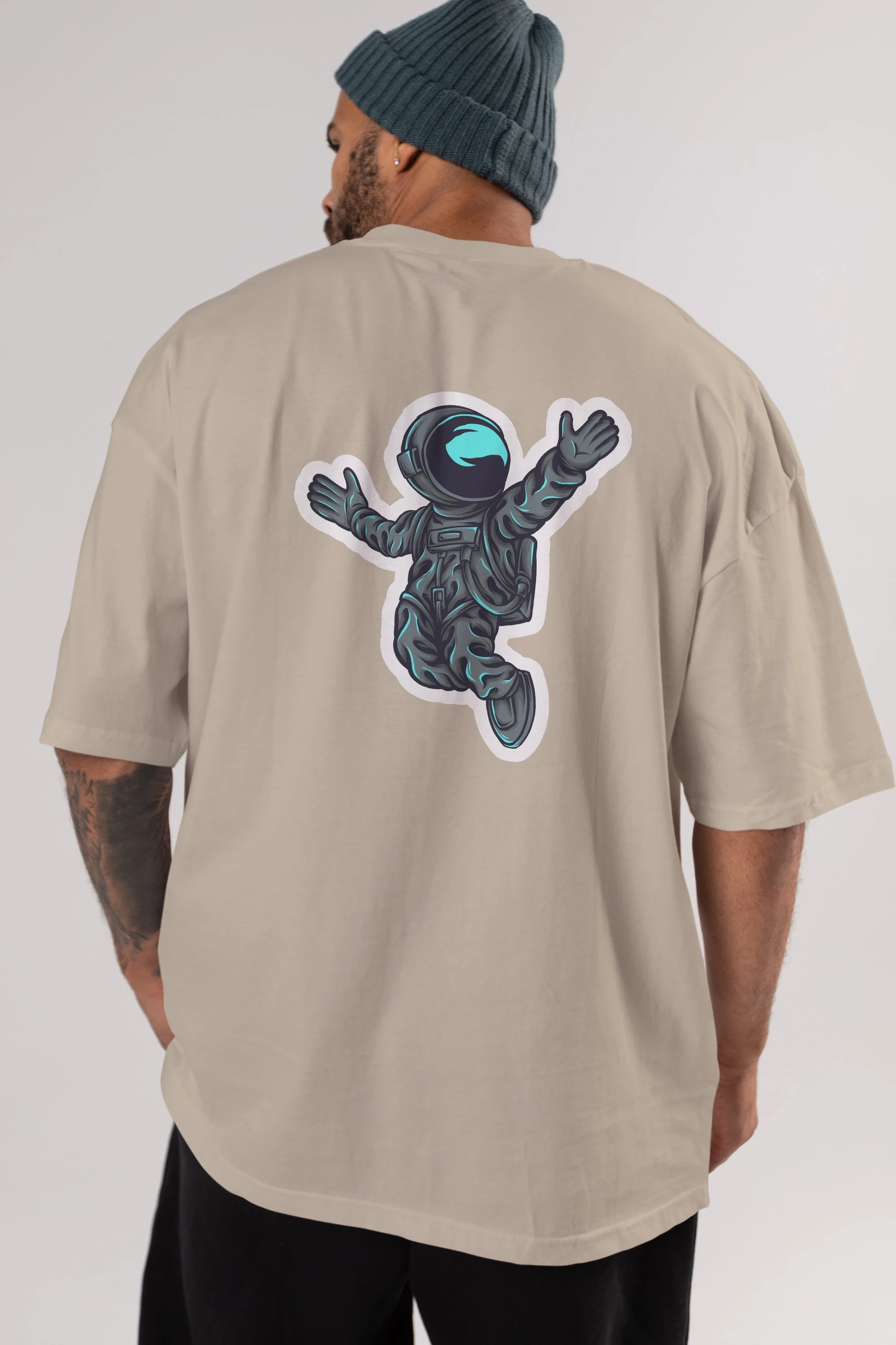 Happy Astronaut Sticker Arka Baskılı Oversize t-shirt Erkek Kadın Unisex