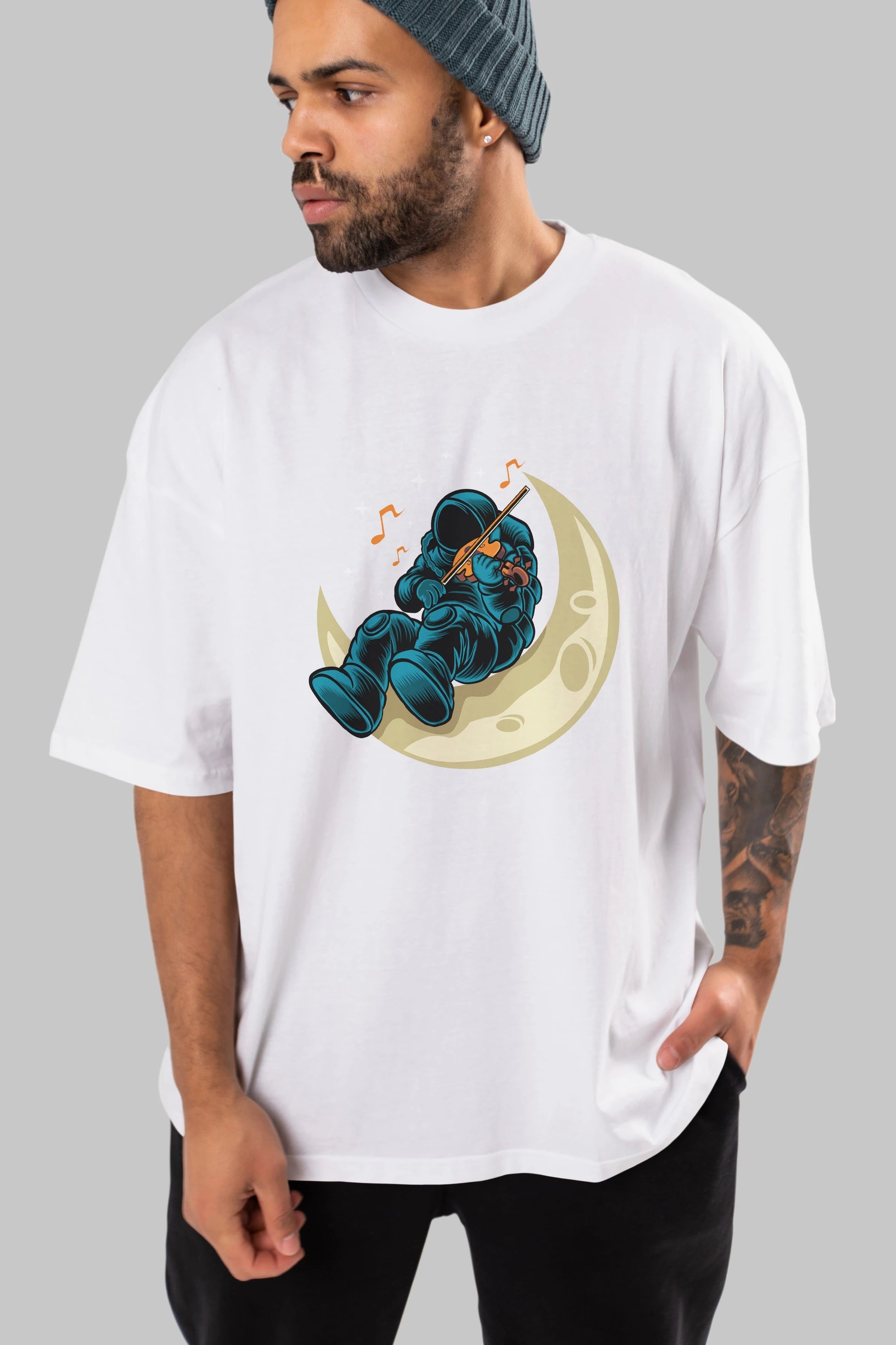 Playing Vionist in Space Ön Baskılı Oversize t-shirt Erkek Kadın Unisex