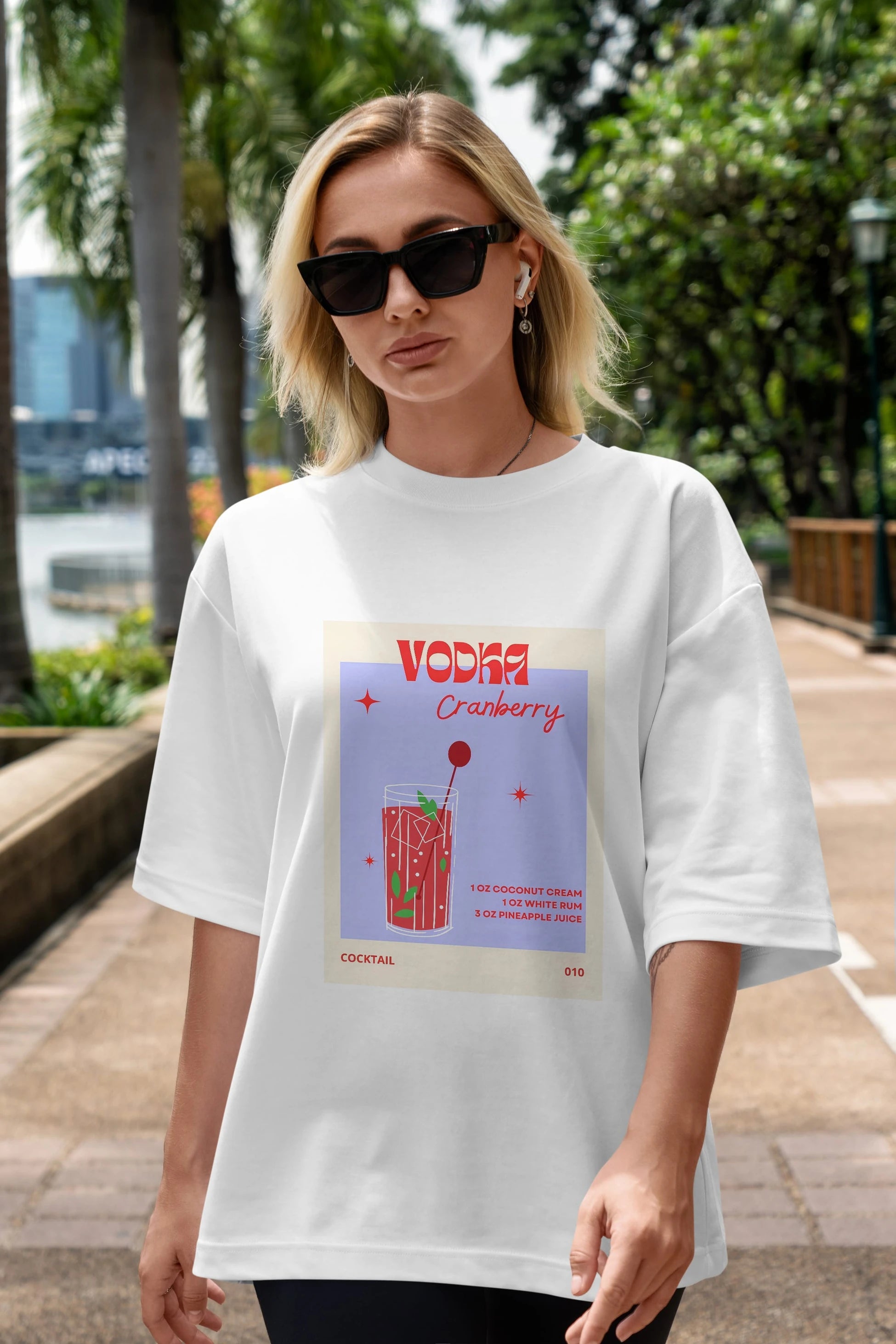 Vodka Cranberry Ön Baskılı Oversize t-shirt Erkek Kadın Unisex %100 Pamuk Bisiklet Yaka tişort