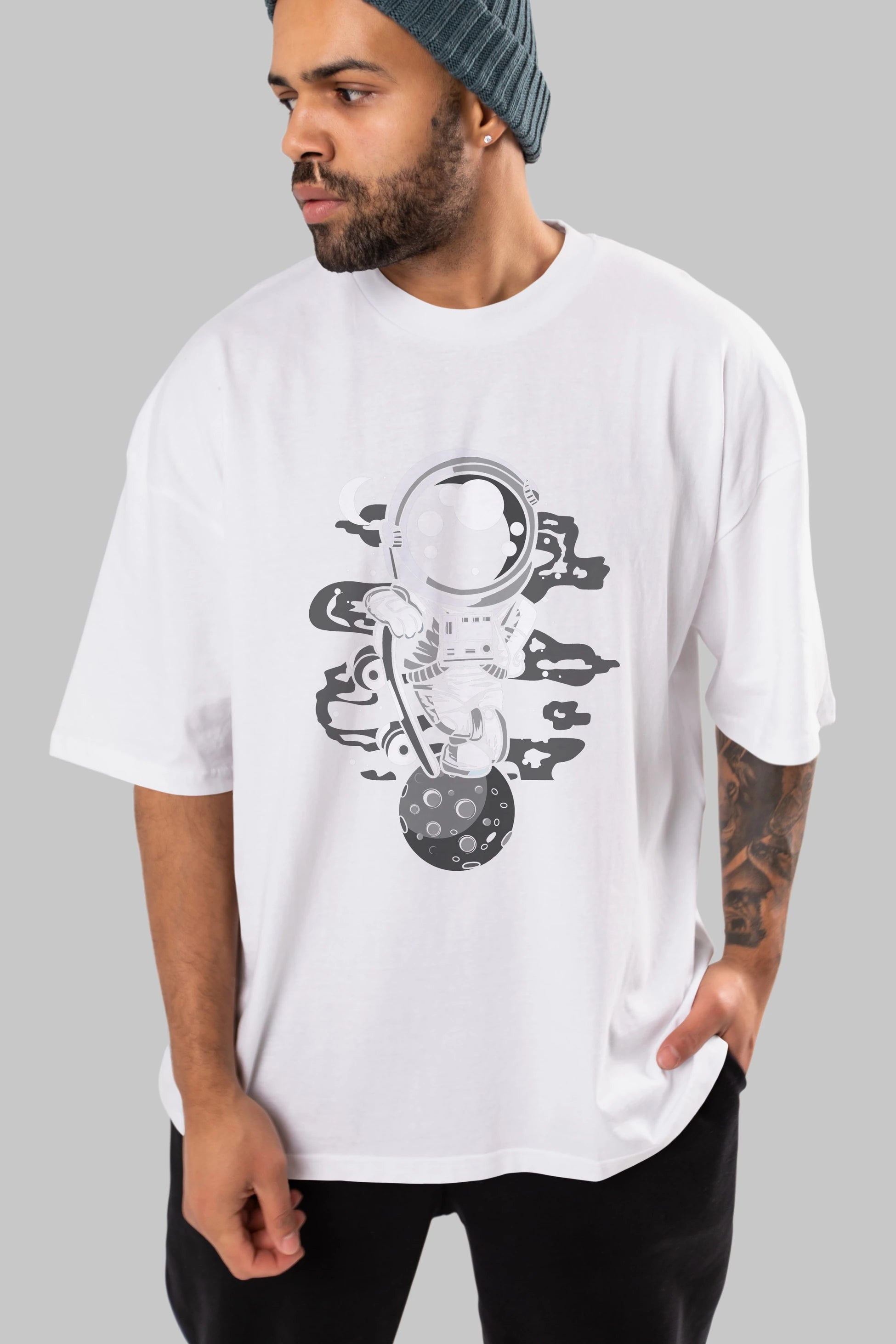 Astronaut Skater Boy Ön Baskılı Oversize t-shirt Erkek Kadın Unisex