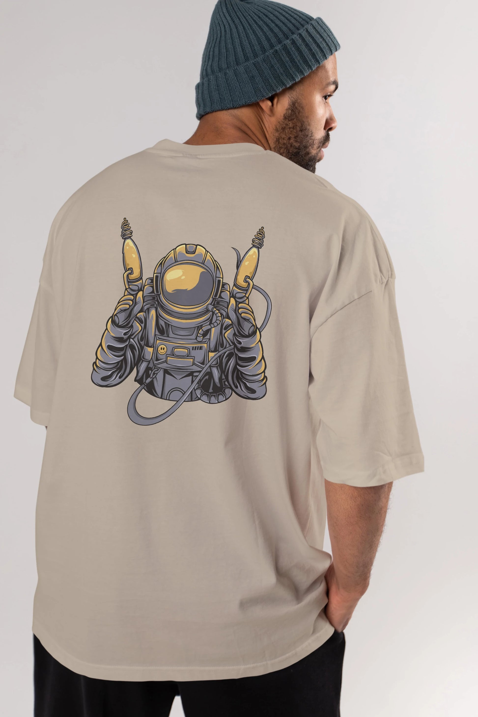Alien Hunter Arka Baskılı Oversize t-shirt Erkek Kadın Unisex