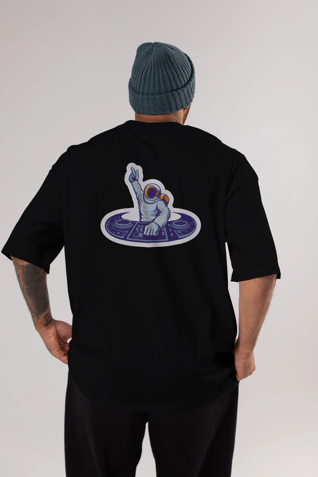 Astronaut Disk Jockey Party Sticker Arka Baskılı Oversize t-shirt Erkek Kadın Unisex