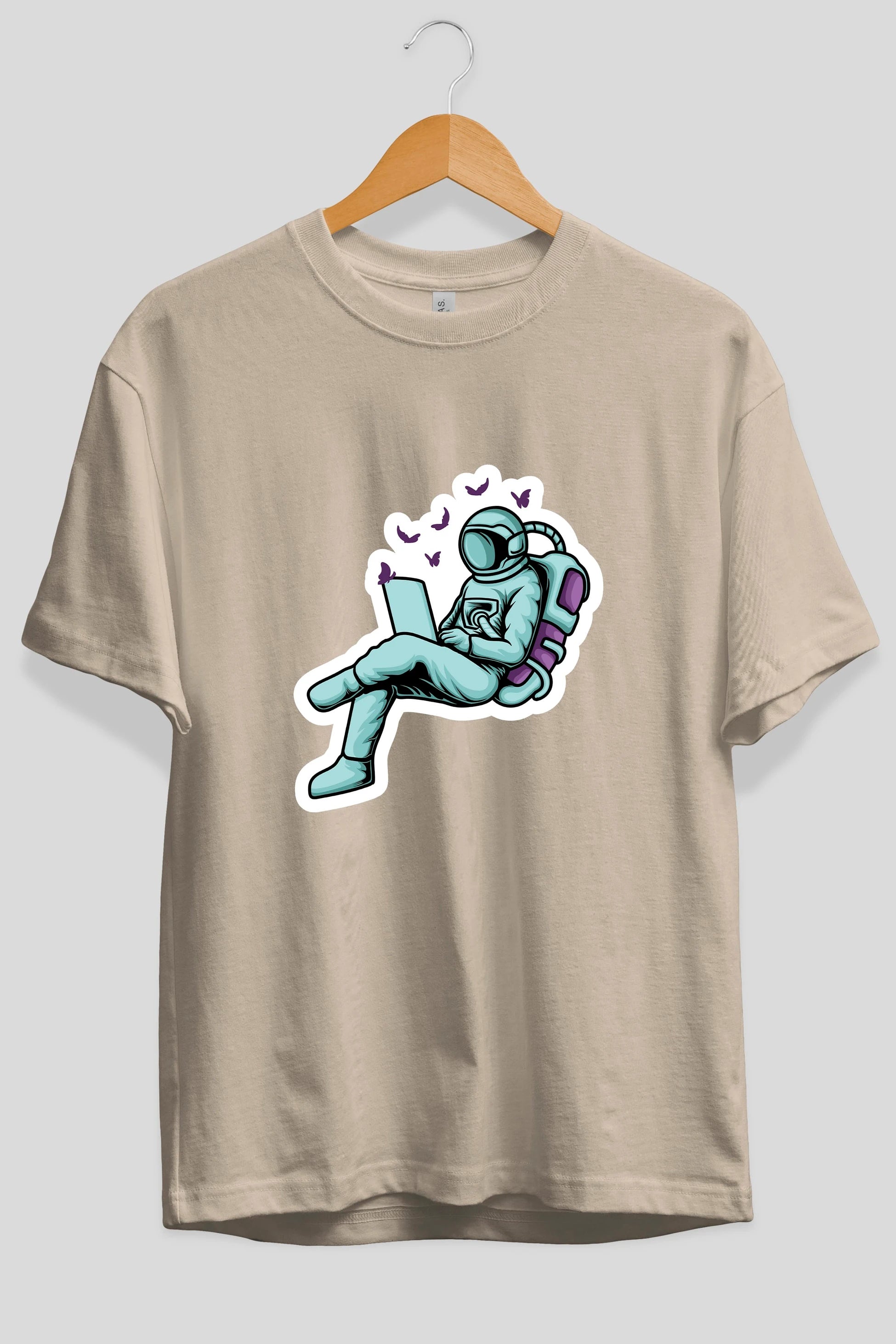 Work with Butterflies in Space Sticker Ön Baskılı Oversize t-shirt Erkek Kadın Unisex