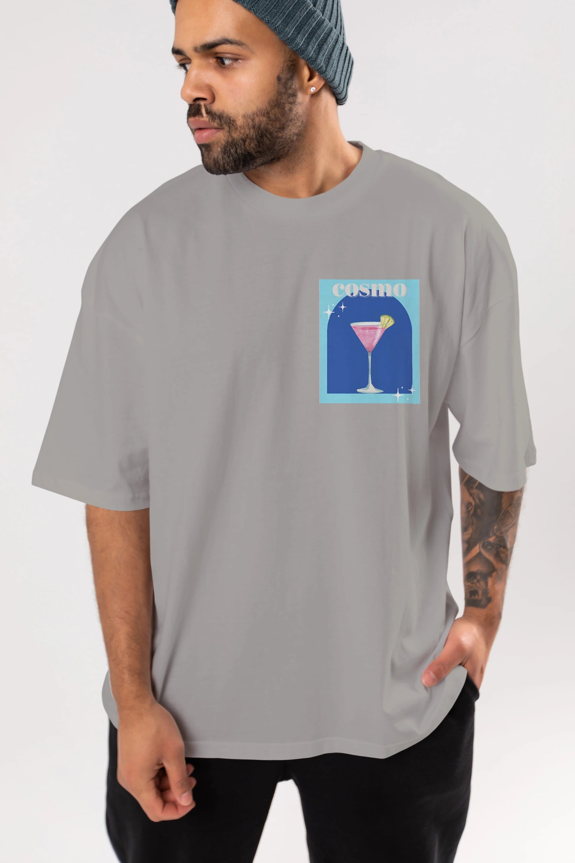 Cosmopolitan 2 Ön Sol Baskılı Oversize t-shirt Erkek Kadın Unisex %100 Pamuk Bisiklet Yaka tişort