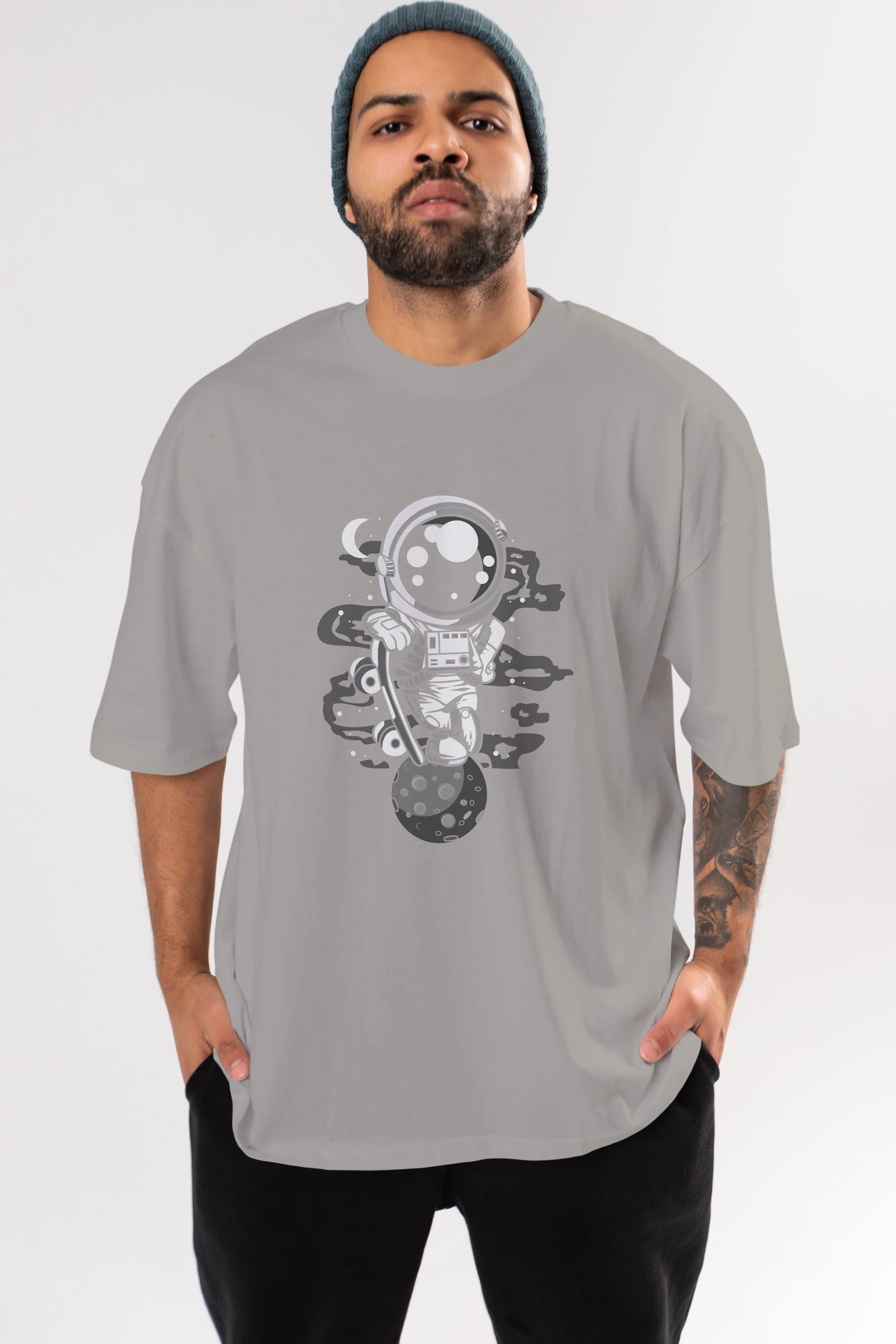 Astronaut Skater Boy Ön Baskılı Oversize t-shirt Erkek Kadın Unisex