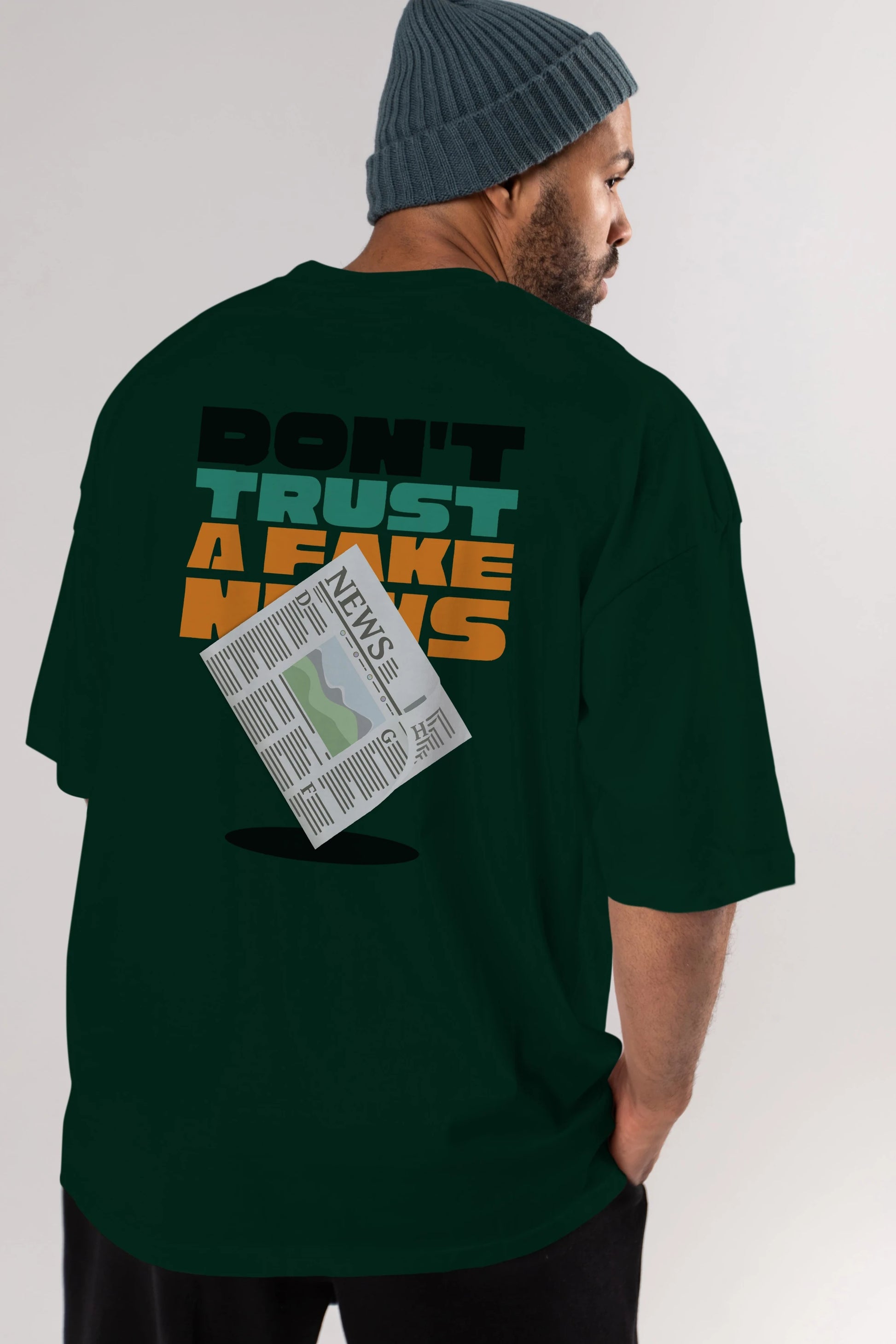 Dont Trust a Fake News Yazılı Arka Baskılı Oversize t-shirt Erkek Kadın Unisex