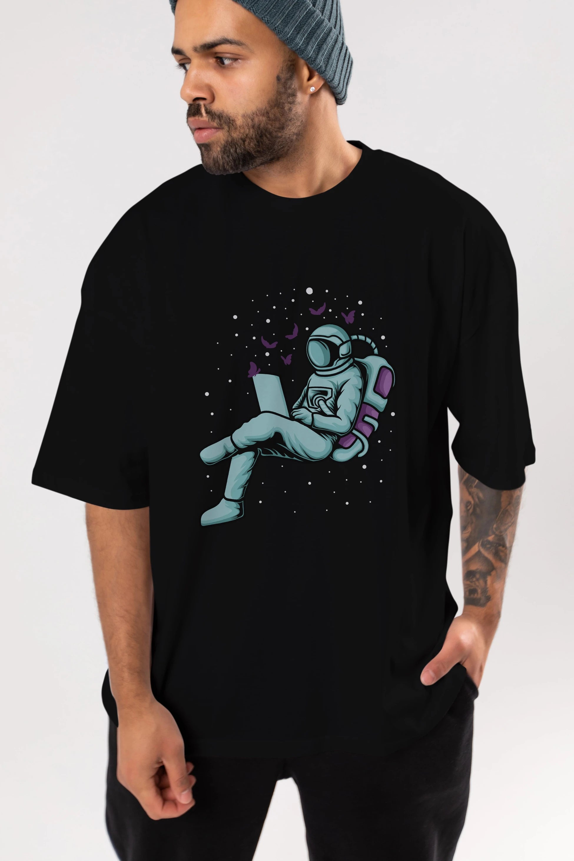 Work with Butterflies in Space Ön Baskılı Oversize t-shirt Erkek Kadın Unisex