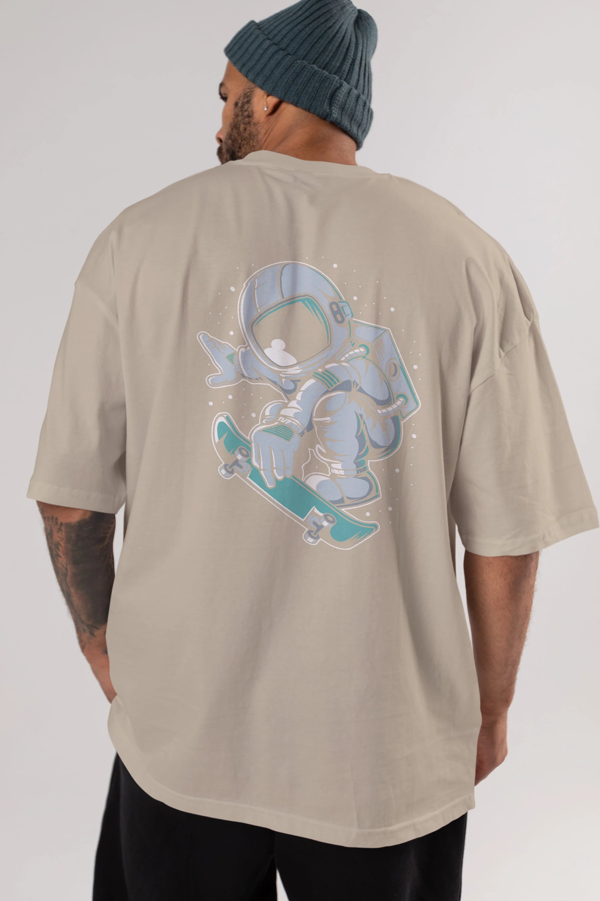 Astronaut Skateboard Jump Arka Baskılı Oversize t-shirt Erkek Kadın Unisex