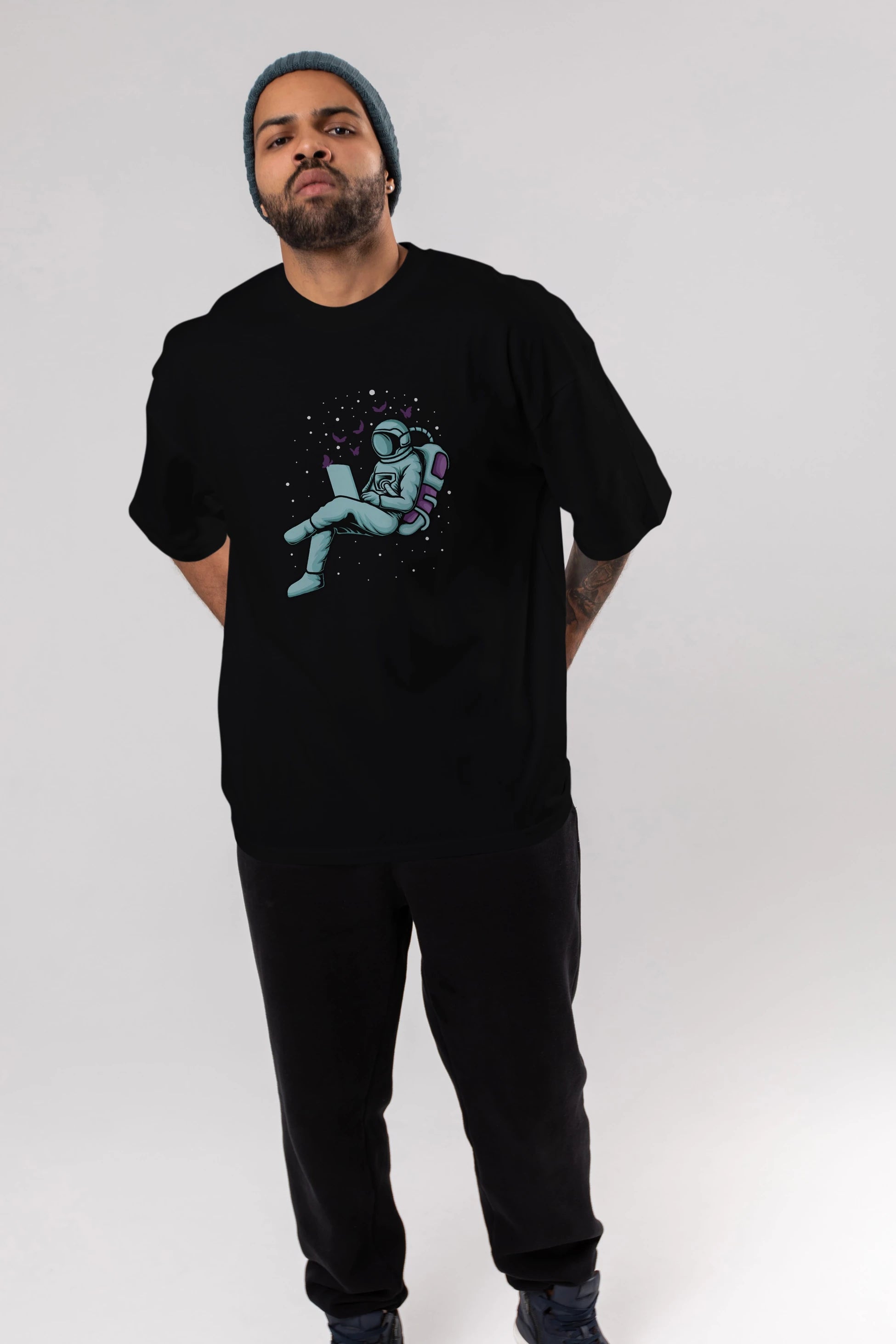 Work with Butterflies in Space Ön Baskılı Oversize t-shirt Erkek Kadın Unisex