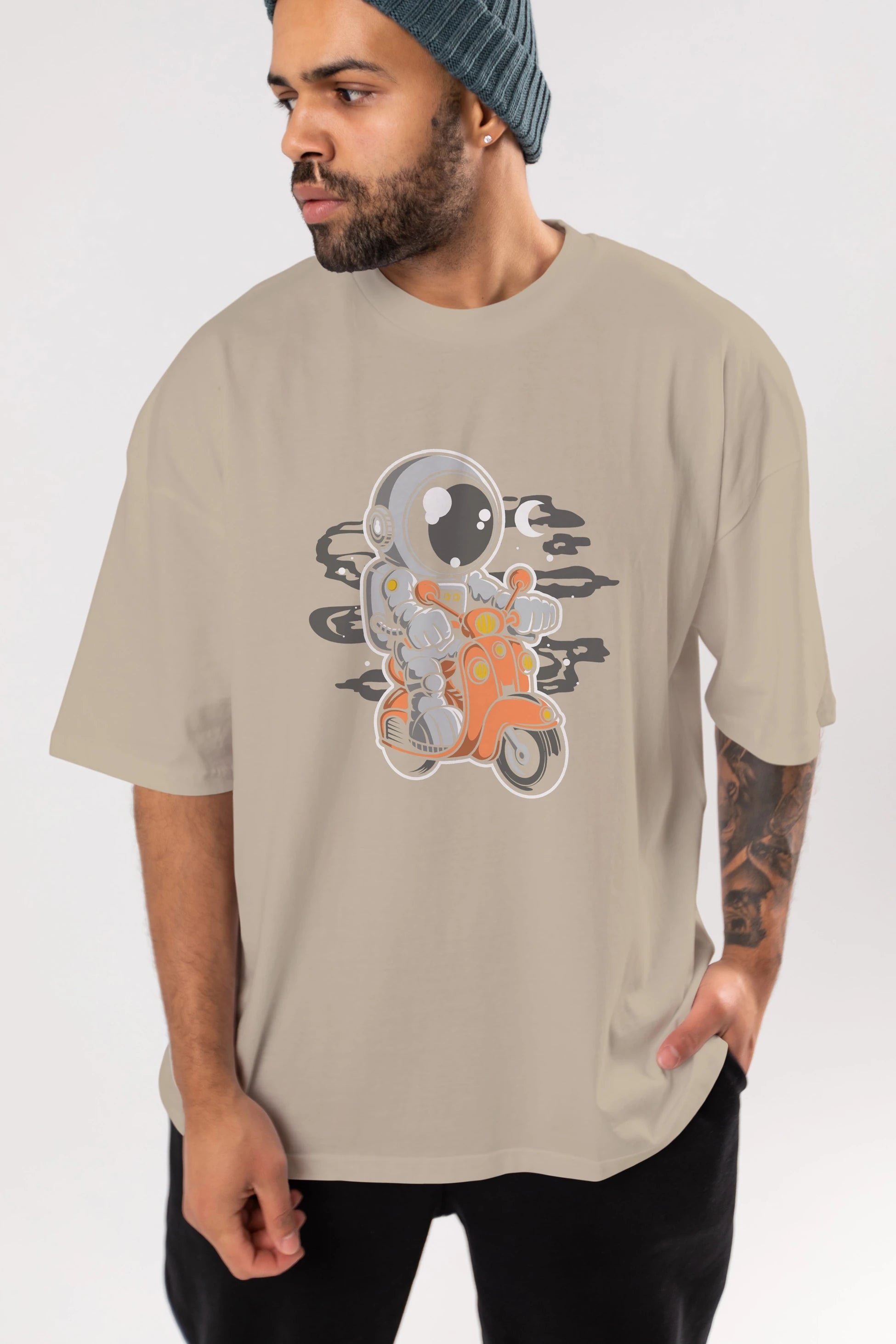 Astronaut Scooter Ön Baskılı Oversize t-shirt Erkek Kadın Unisex