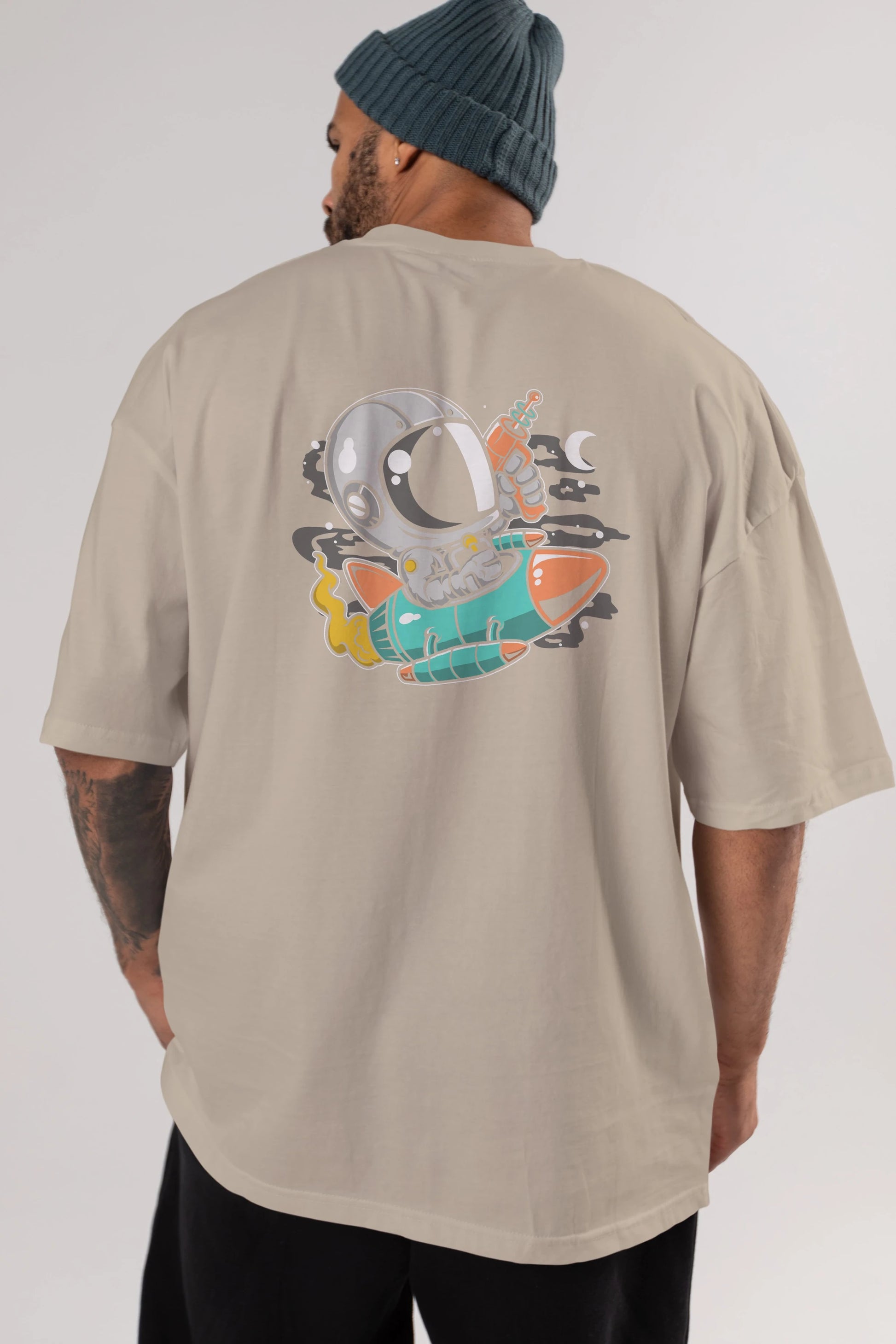 Astronaut Riding Rocket Arka Baskılı Oversize t-shirt Erkek Kadın Unisex
