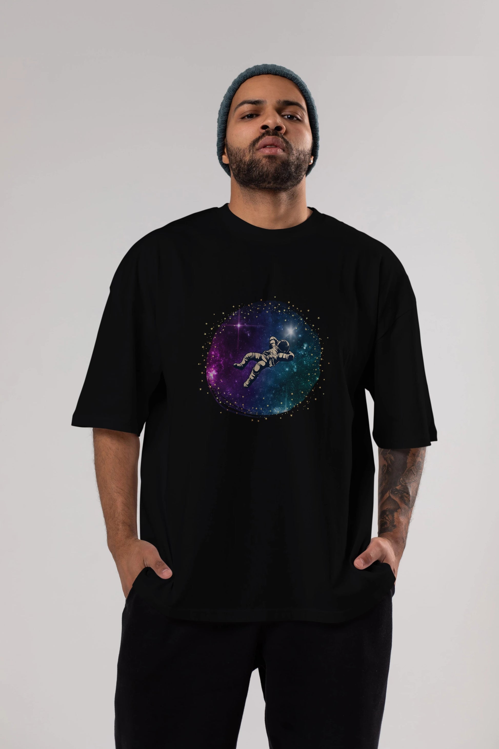 Astronaut in the Galaxy Ön Baskılı Oversize t-shirt Erkek Kadın Unisex