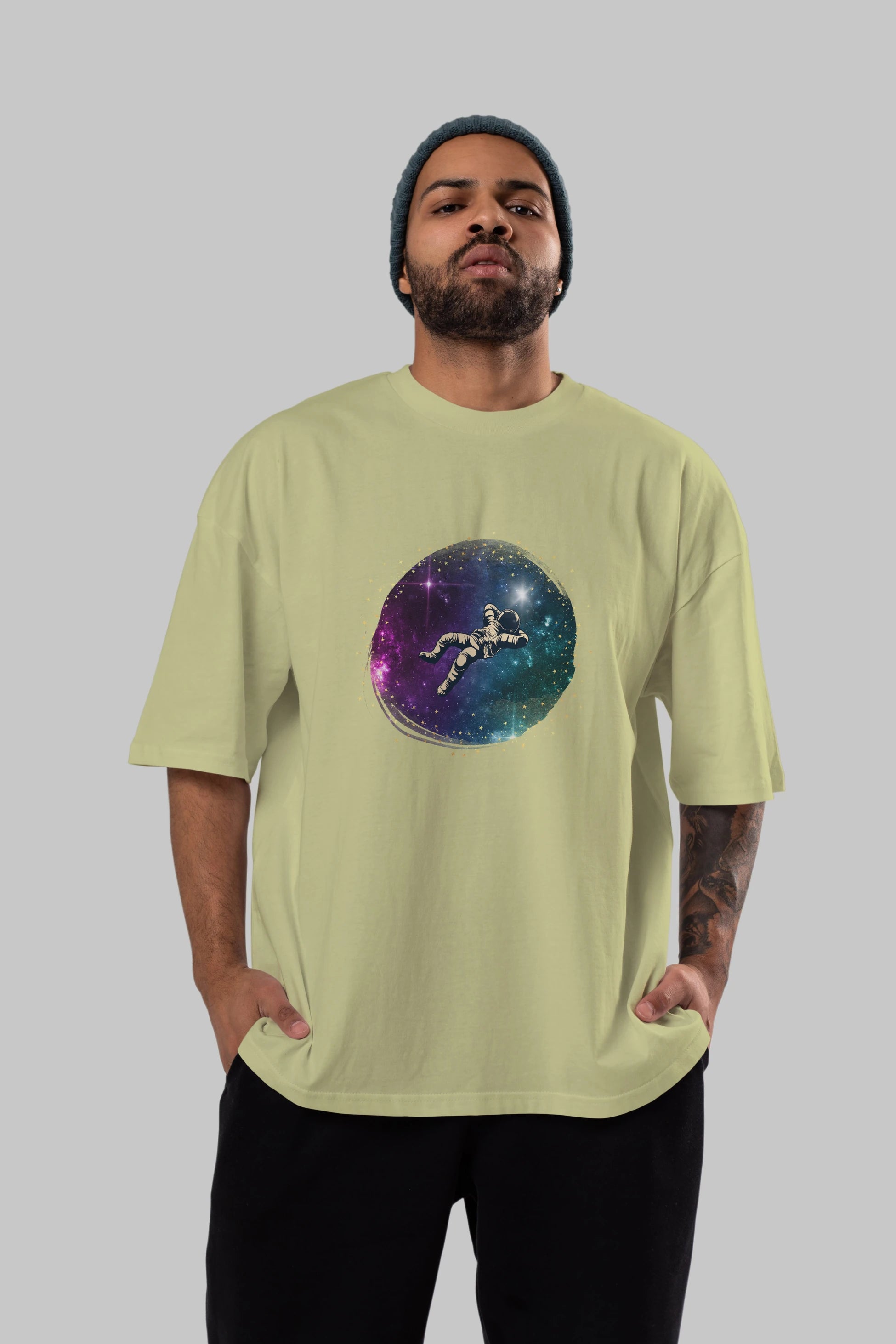 Astronaut in the Galaxy Ön Baskılı Oversize t-shirt Erkek Kadın Unisex