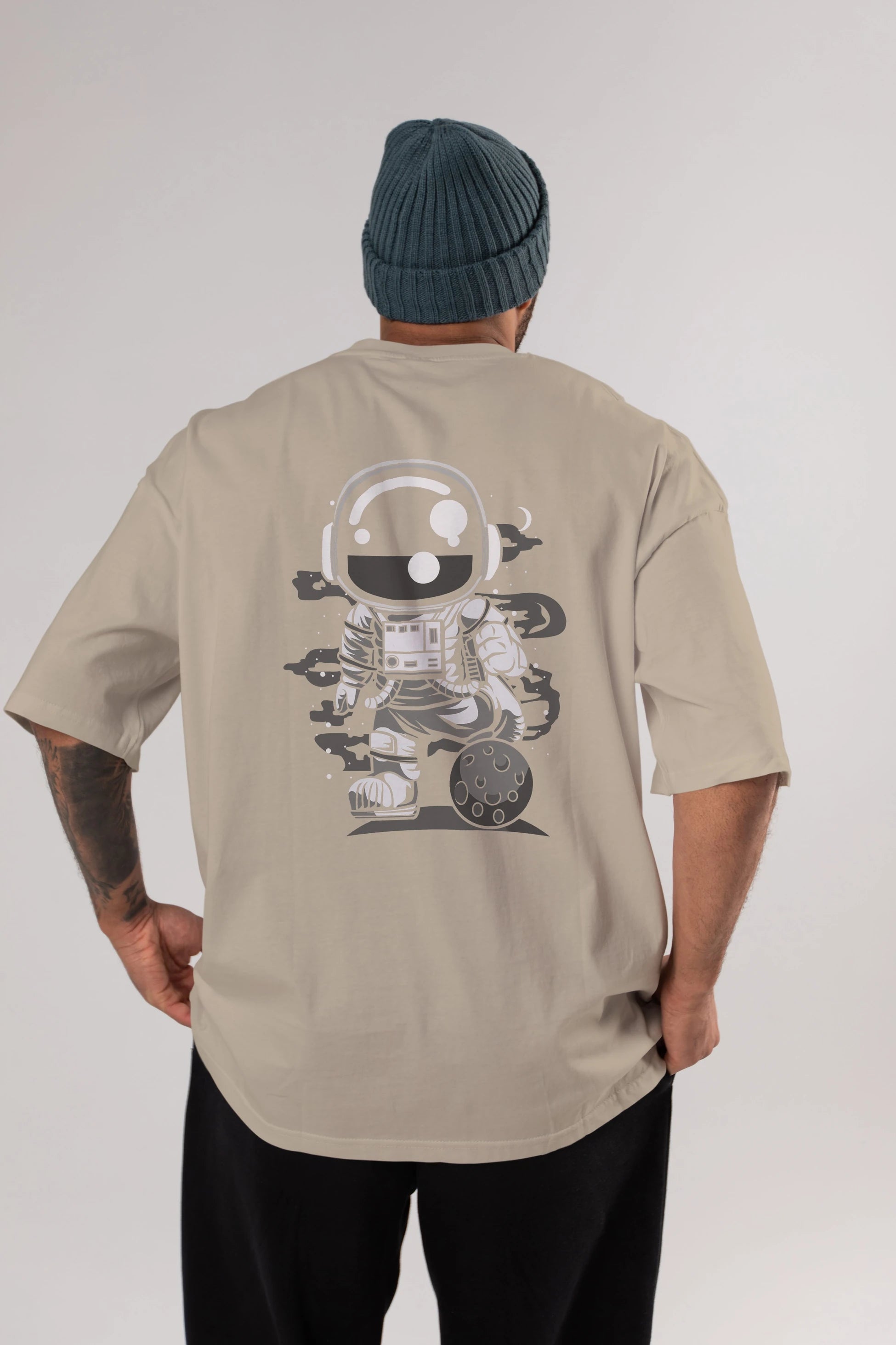 Astronaut Soccer Arka Baskılı Oversize t-shirt Erkek Kadın Unisex