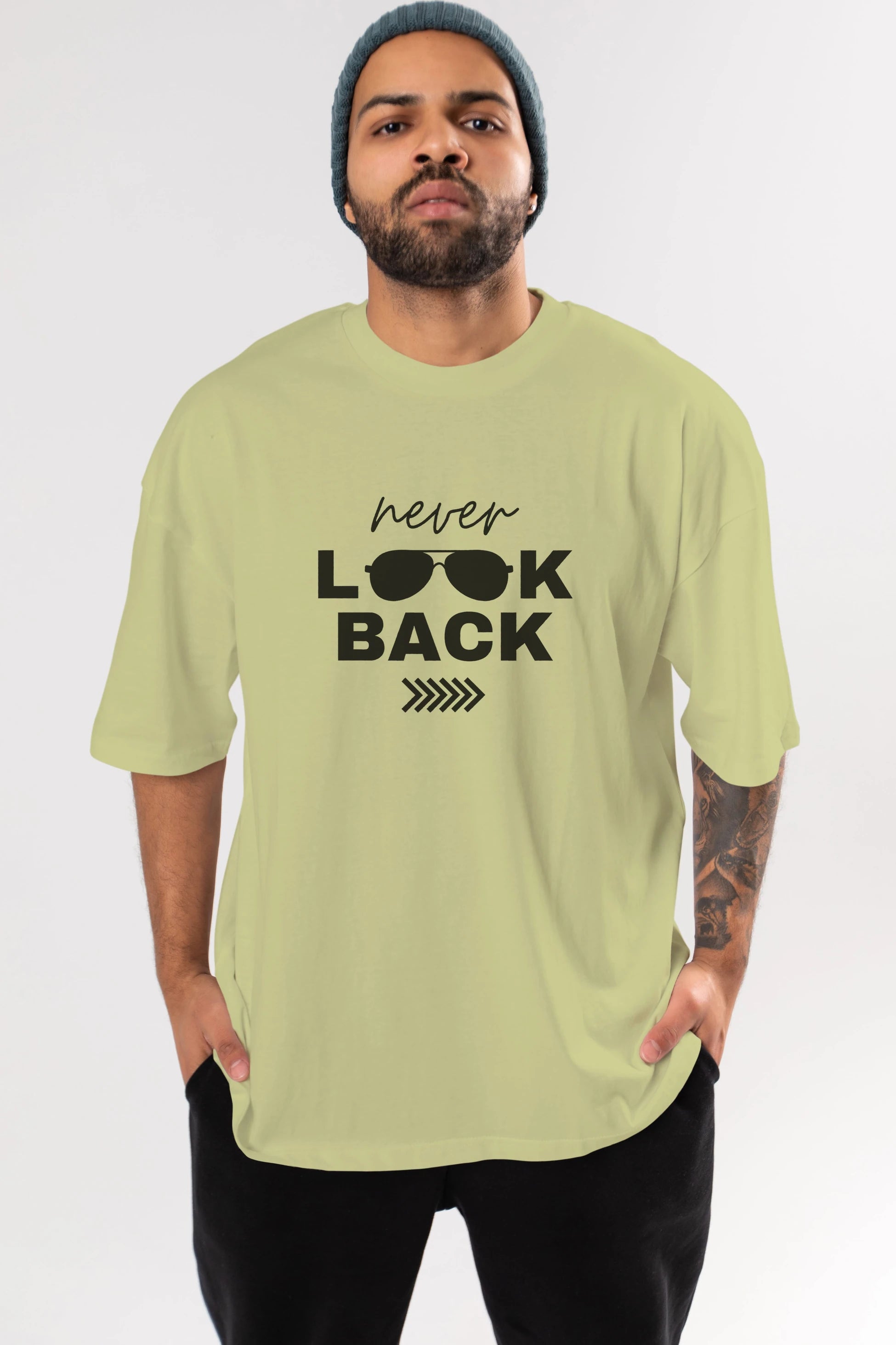 Never Look Back Yazılı Ön Baskılı Oversize t-shirt Erkek Kadın Unisex