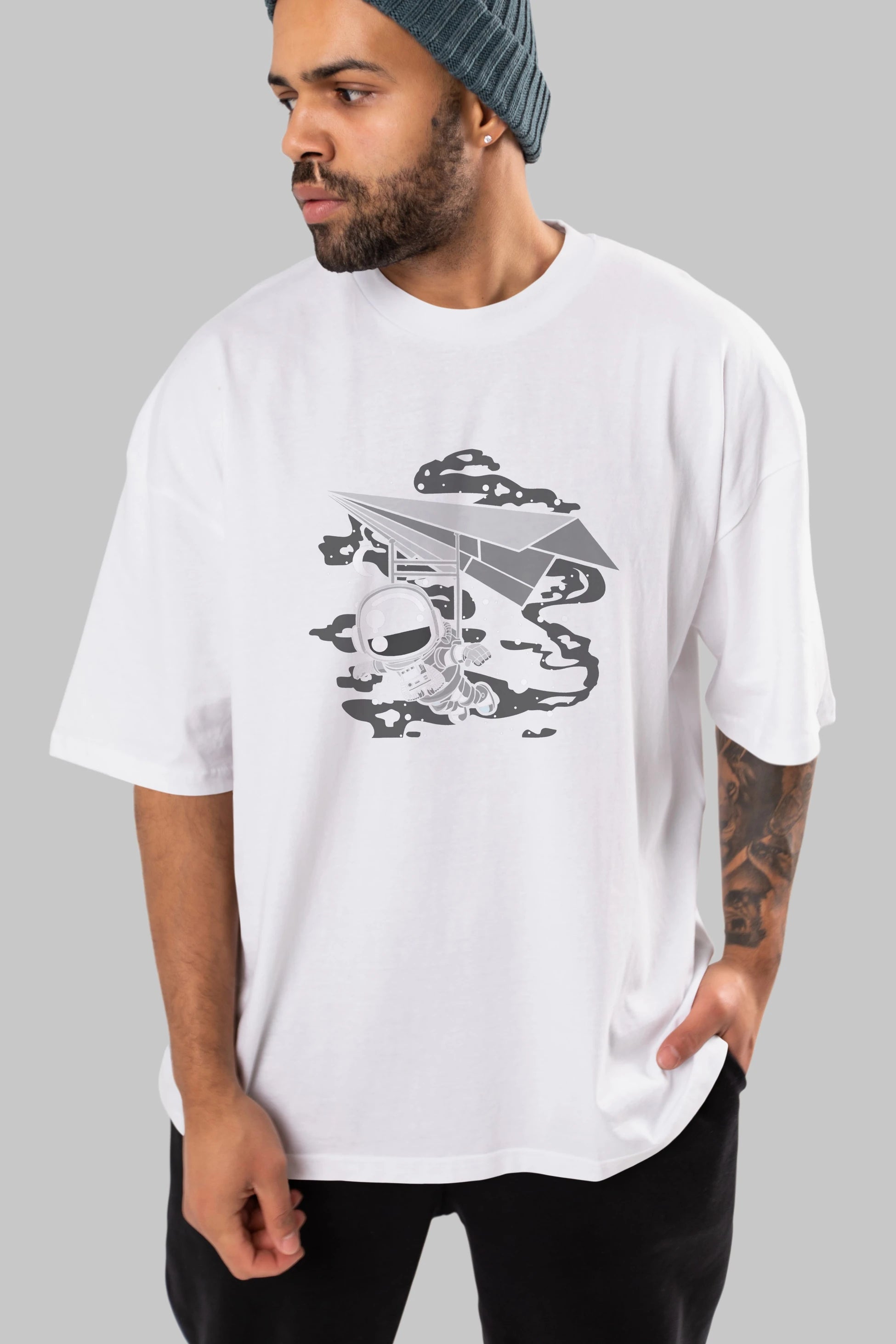 Astronaut Flying Ön Baskılı Oversize t-shirt Erkek Kadın Unisex