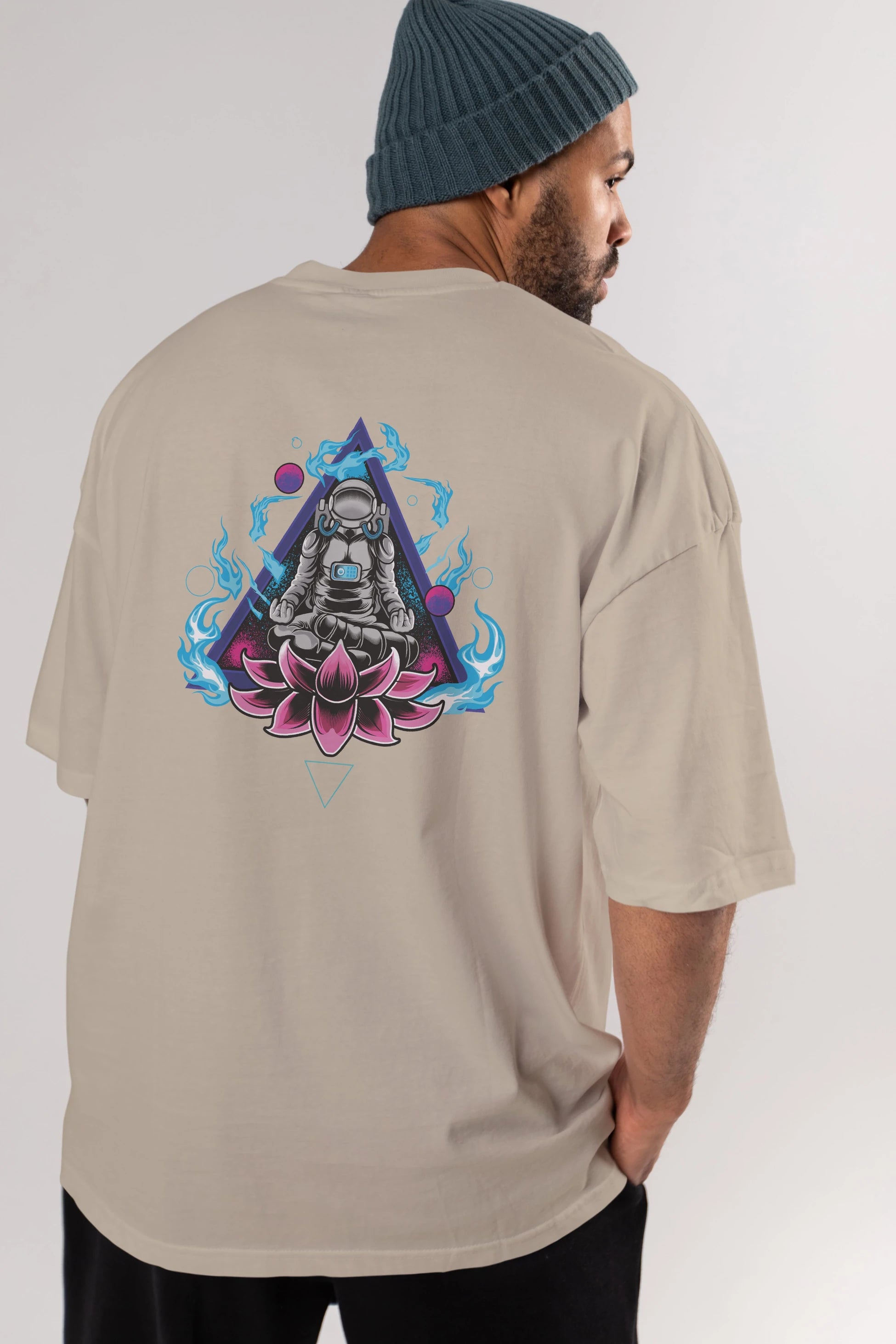 Astronaut Meditation (2) Arka Baskılı Oversize t-shirt Erkek Kadın Unisex