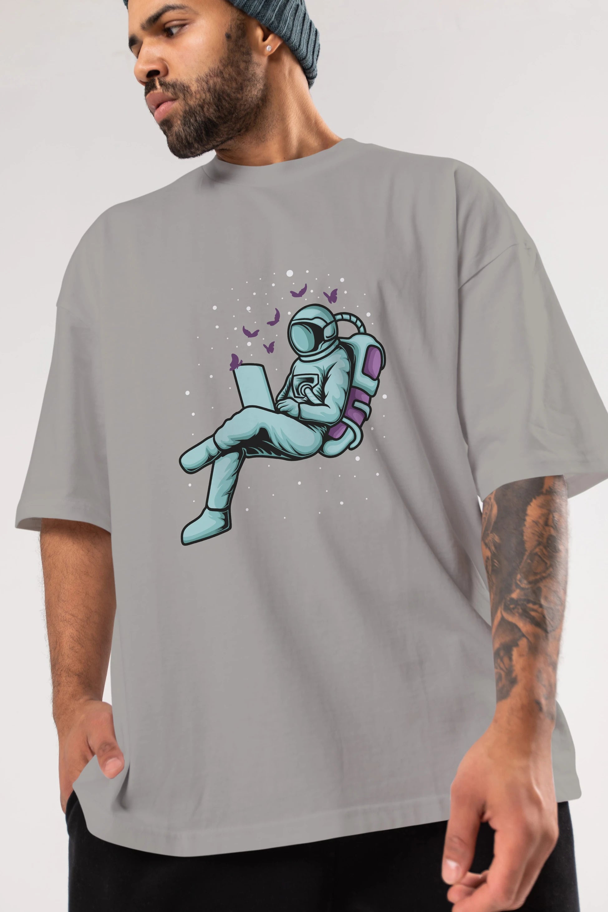 Work with Butterflies in Space Ön Baskılı Oversize t-shirt Erkek Kadın Unisex