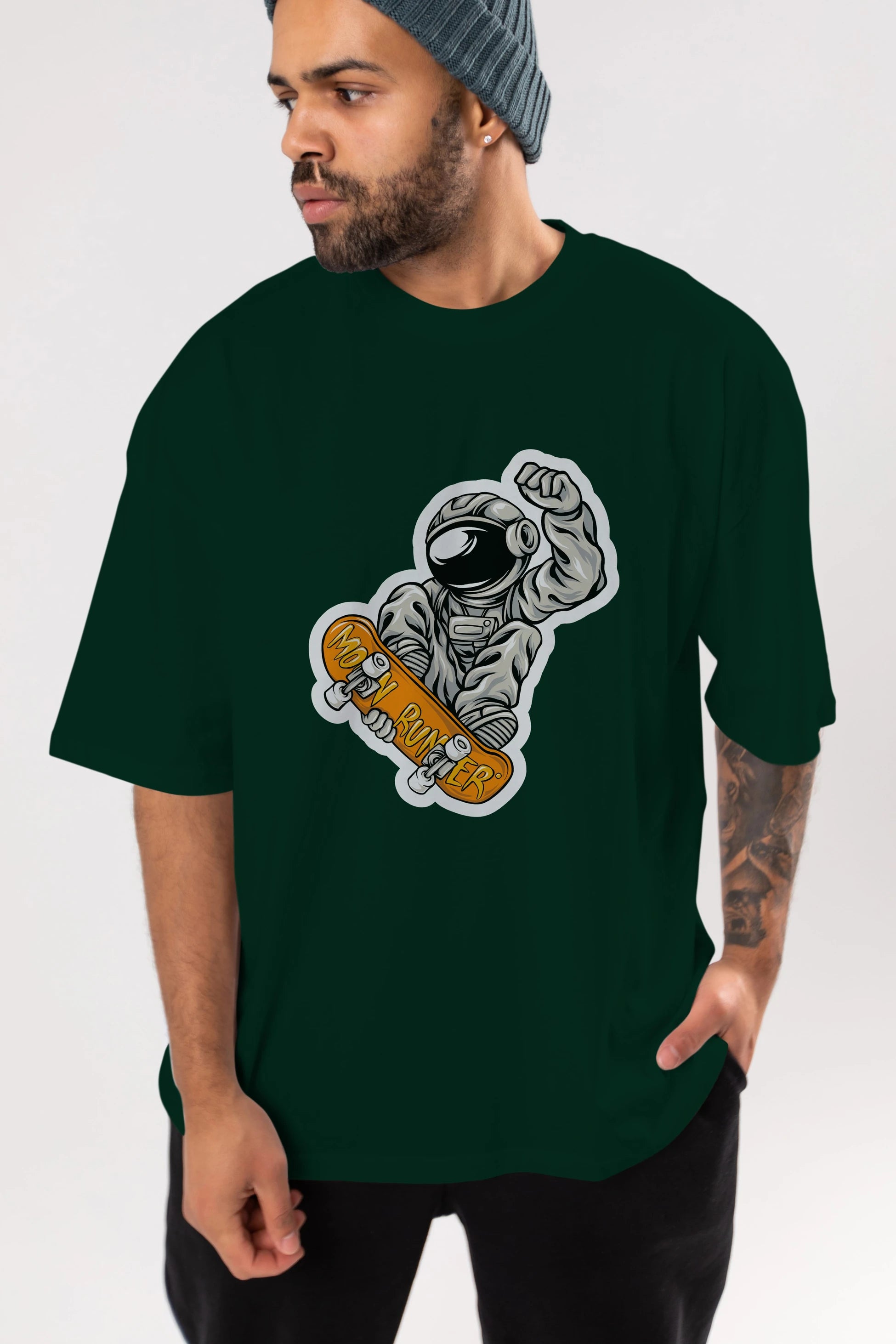Moon Runner Sticker Ön Baskılı Oversize t-shirt Erkek Kadın Unisex