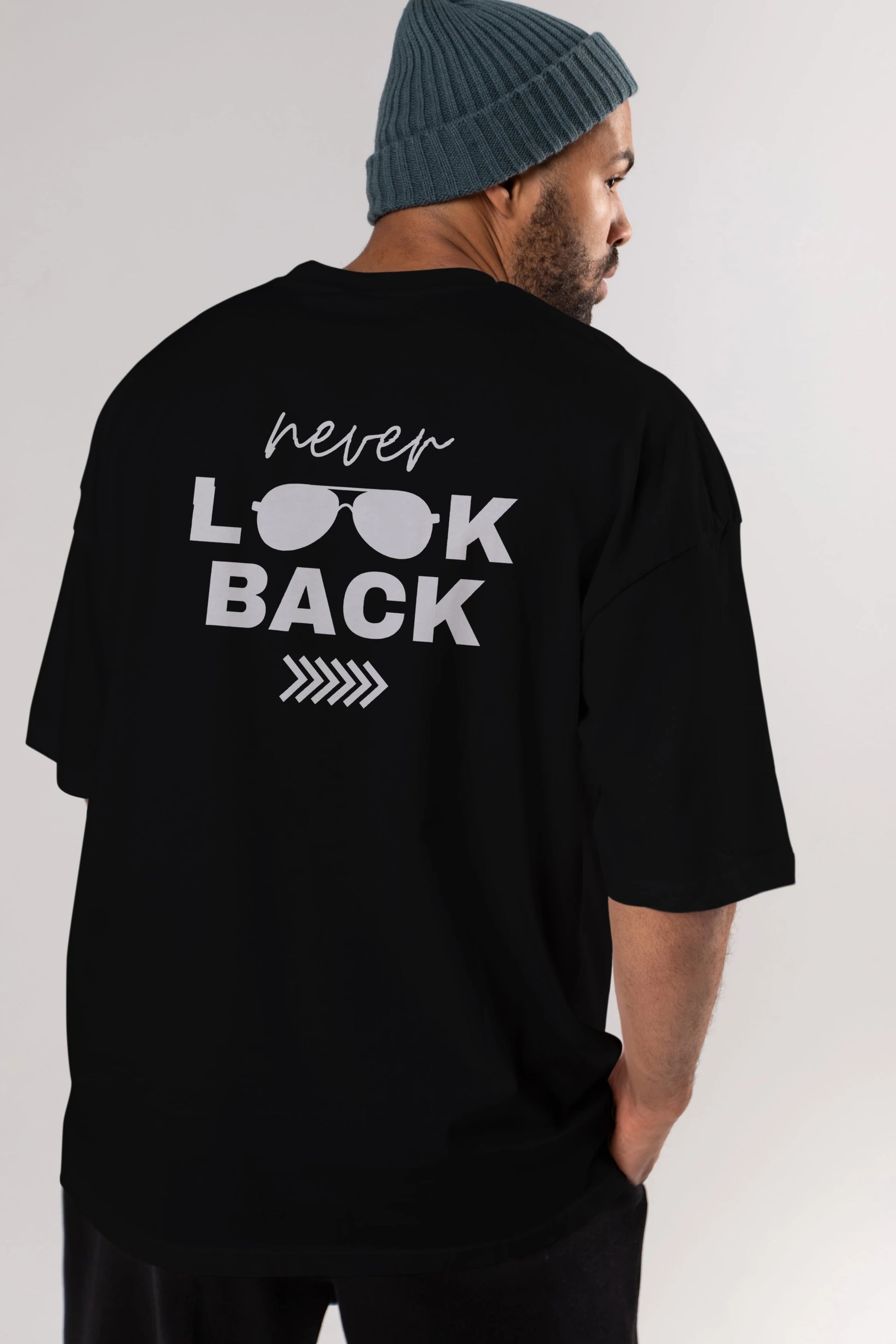 Never Look Back Yazılı Arka Baskılı Oversize t-shirt Erkek Kadın Unisex