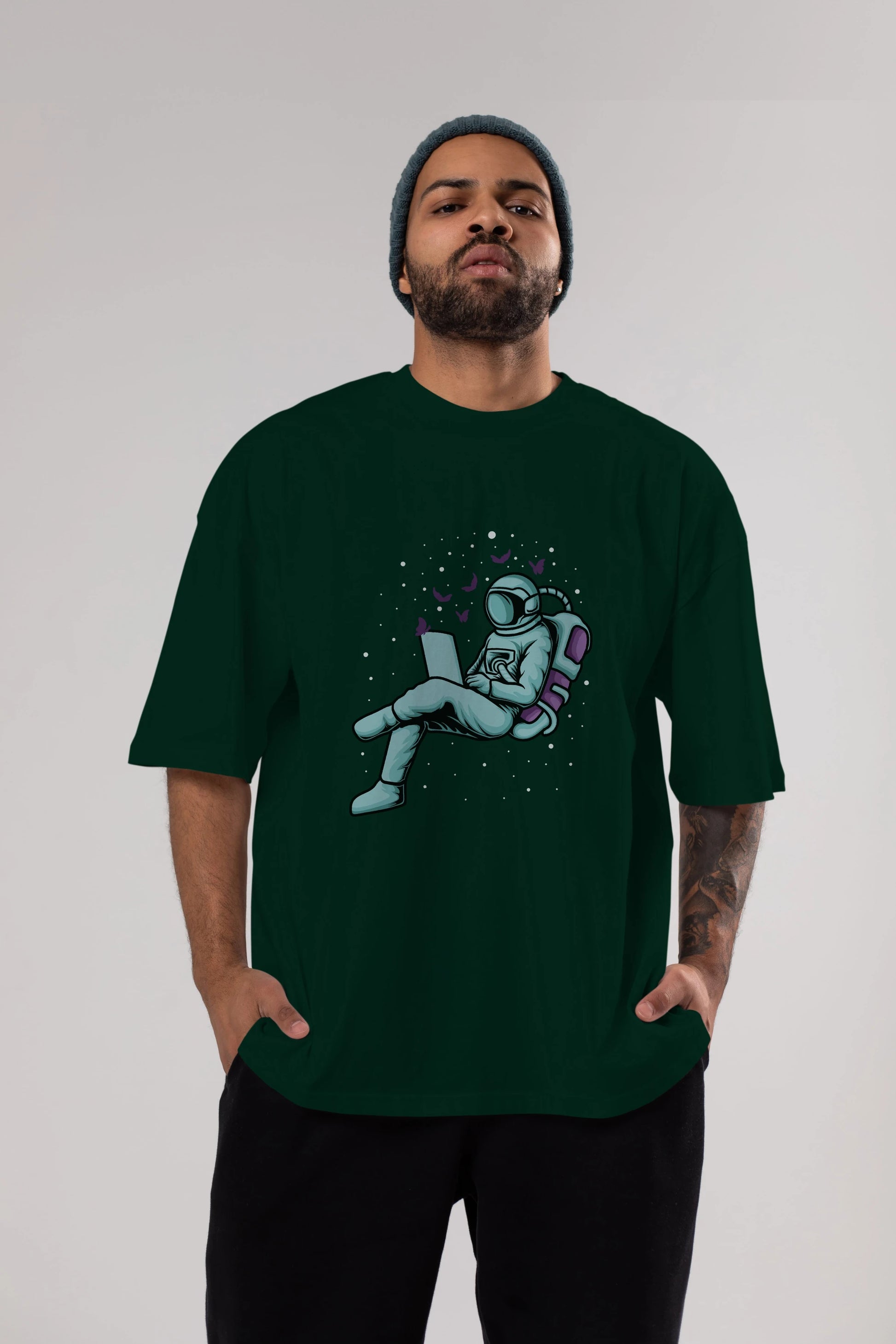 Work with Butterflies in Space Ön Baskılı Oversize t-shirt Erkek Kadın Unisex