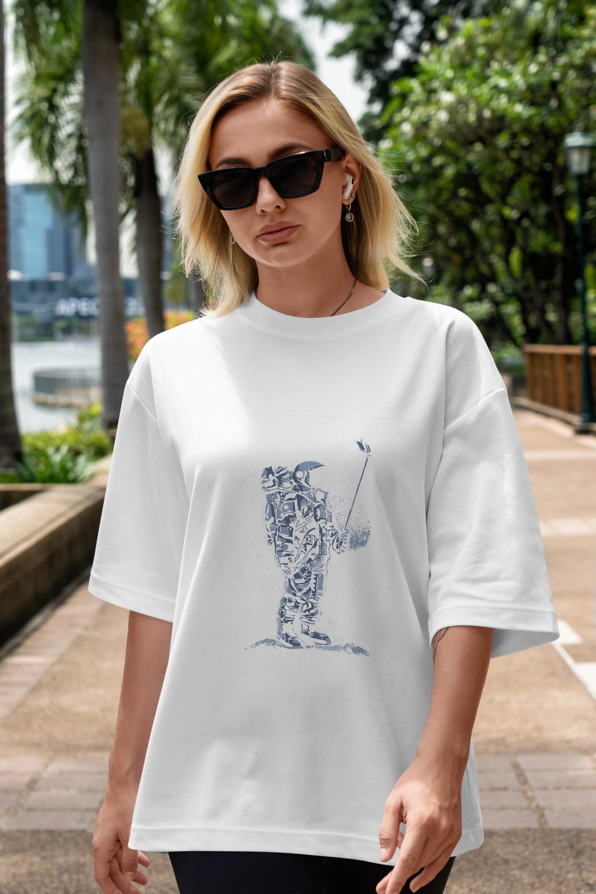 Selfie Astronaut Ön Baskılı Oversize t-shirt Erkek Kadın Unisex %100 Pamuk tişort