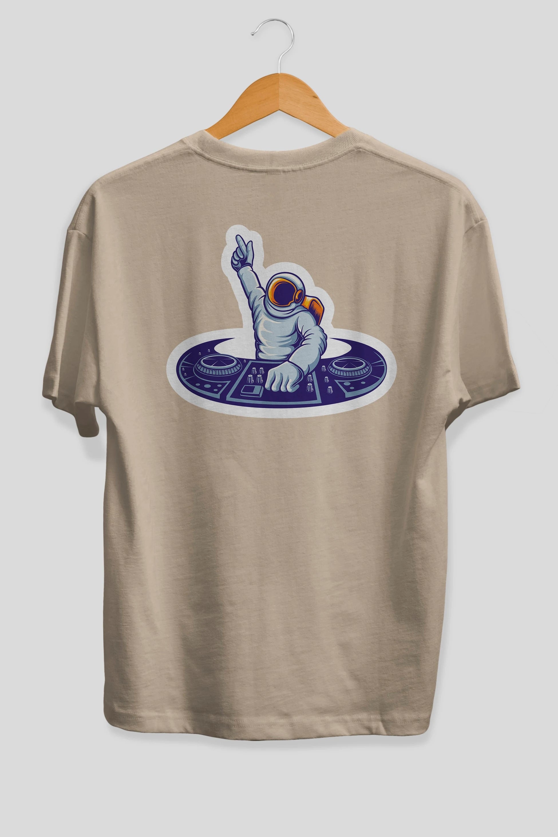 Astronaut Disk Jockey Party Sticker Arka Baskılı Oversize t-shirt Erkek Kadın Unisex