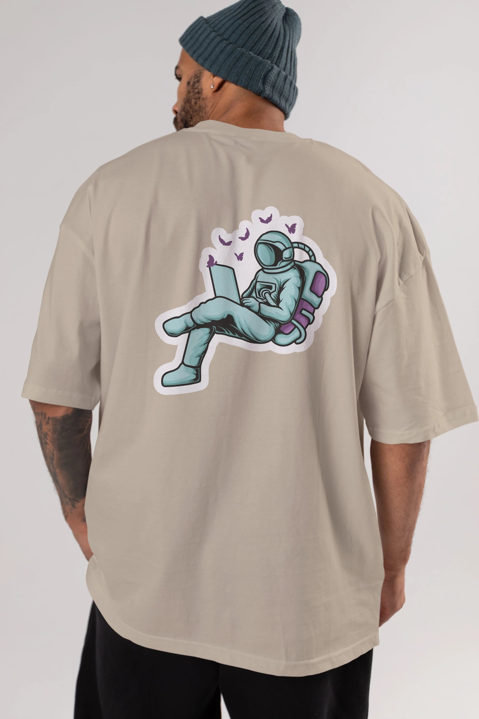 Work with Butterflies in Space Sticker Arka Baskılı Oversize t-shirt Erkek Kadın Unisex