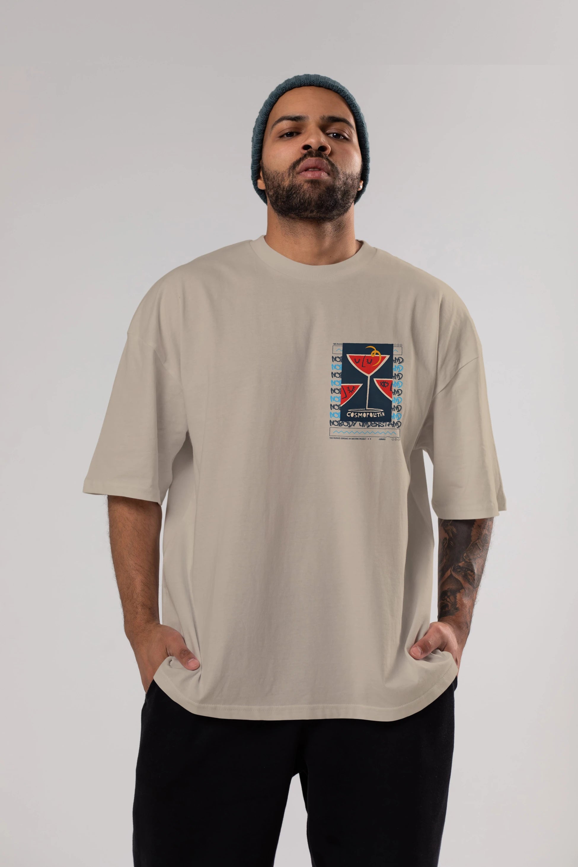 Cosmopolitan 4 Ön Sol Baskılı Oversize t-shirt Erkek Kadın Unisex %100 Pamuk Bisiklet Yaka tişort