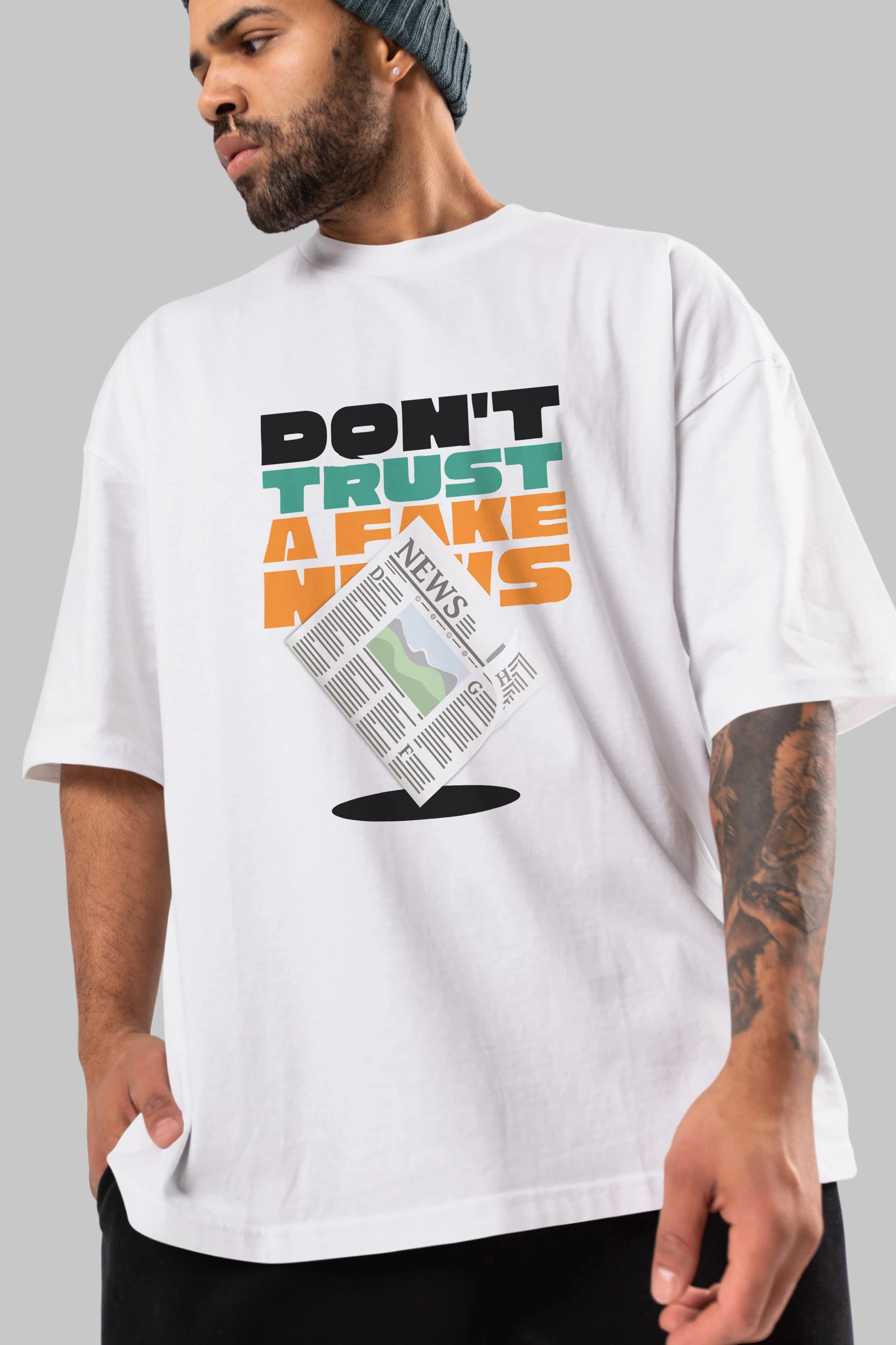 Dont Trust a Fake News Yazılı Ön Baskılı Oversize t-shirt Erkek Kadın Unisex