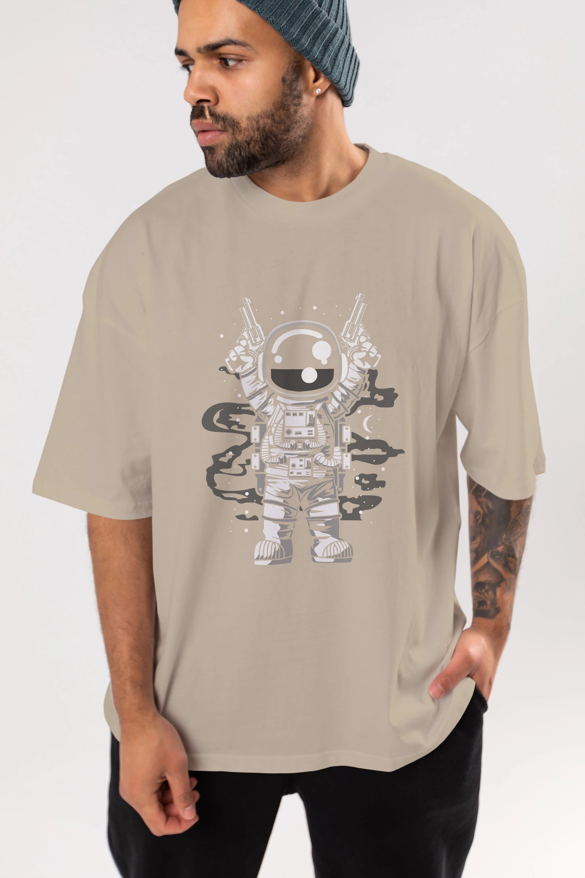 Astronaut Gun Ön Baskılı Oversize t-shirt Erkek Kadın Unisex