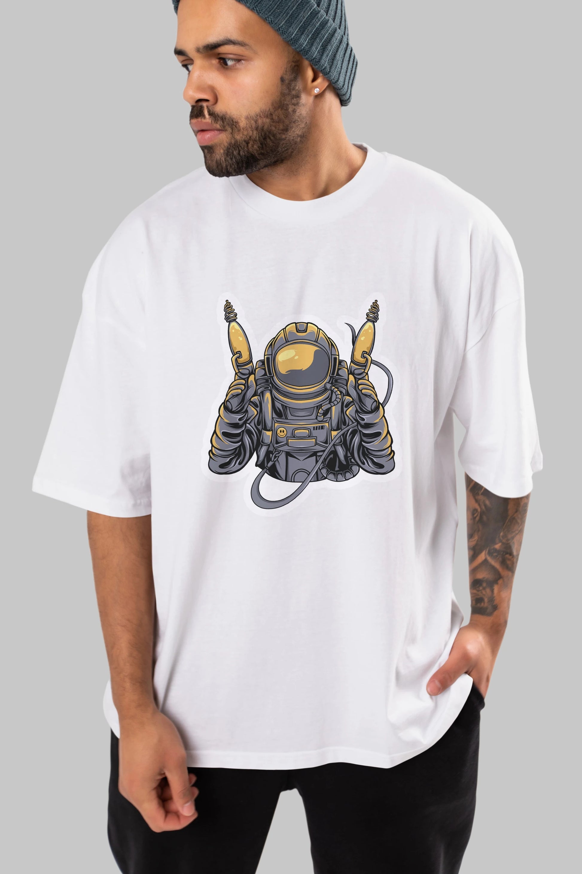 Alien Hunter Sticker Ön Baskılı Oversize t-shirt Erkek Kadın Unisex