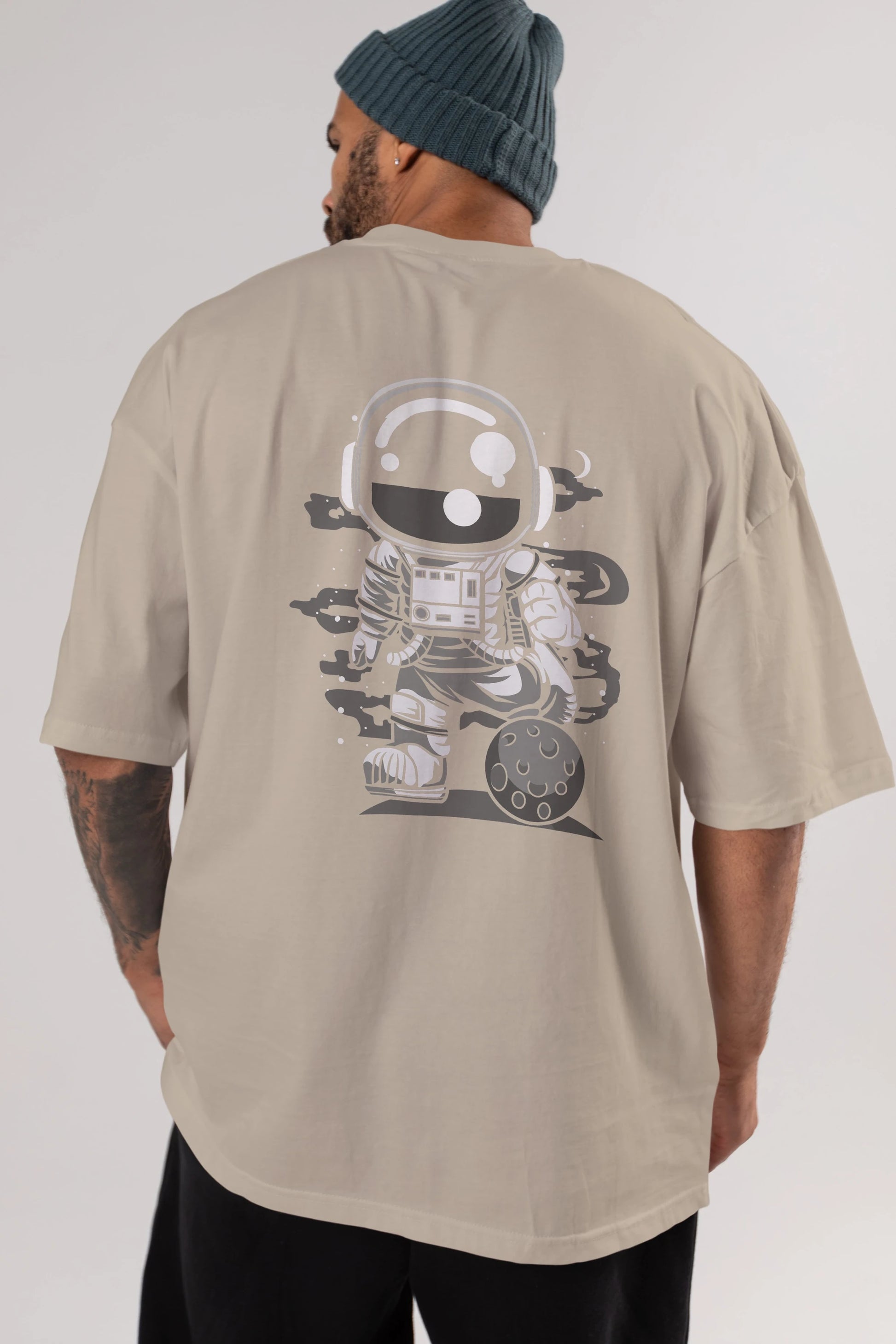 Astronaut Soccer Arka Baskılı Oversize t-shirt Erkek Kadın Unisex