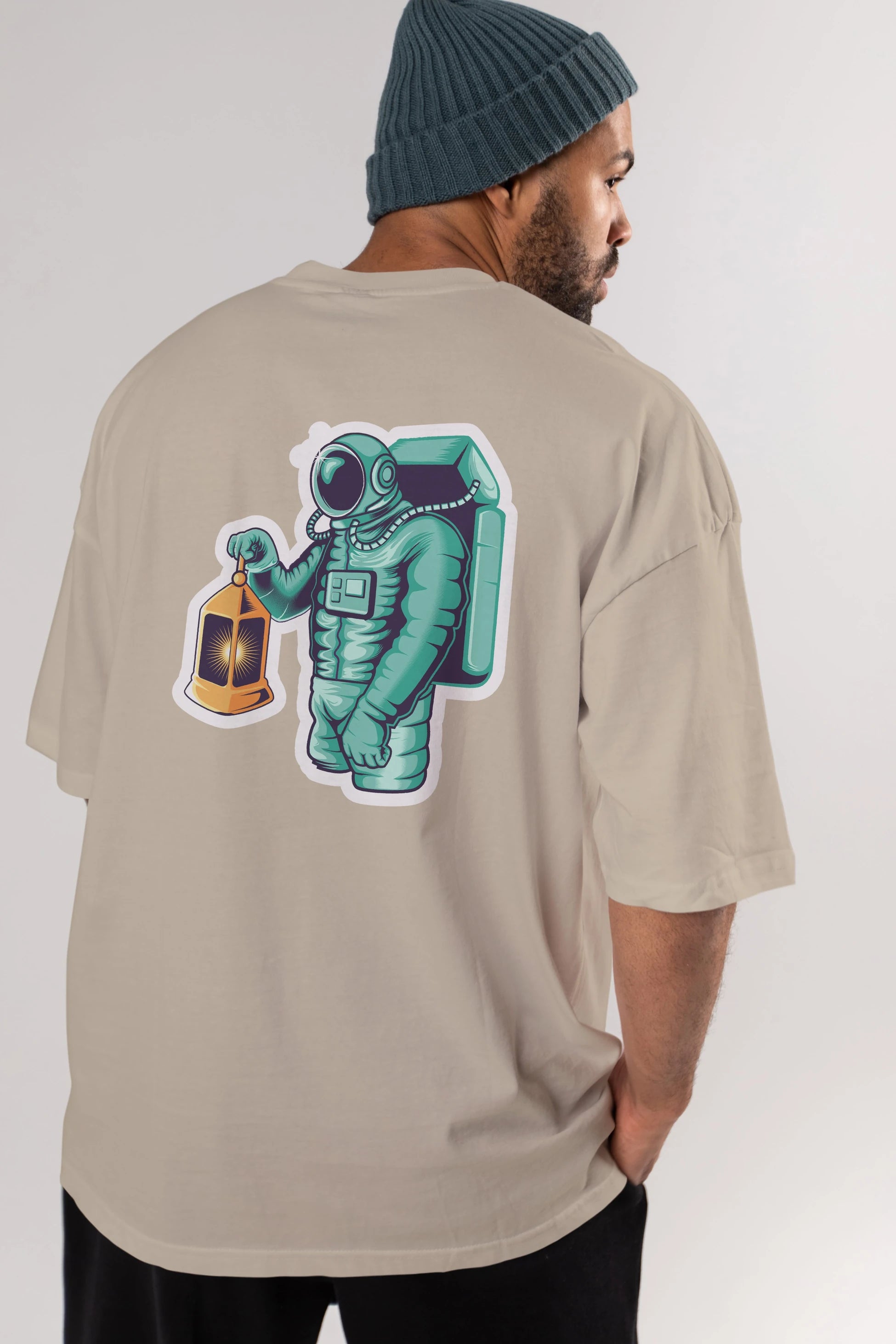 Astronaut Lantern Sticker Arka Baskılı Oversize t-shirt Erkek Kadın Unisex