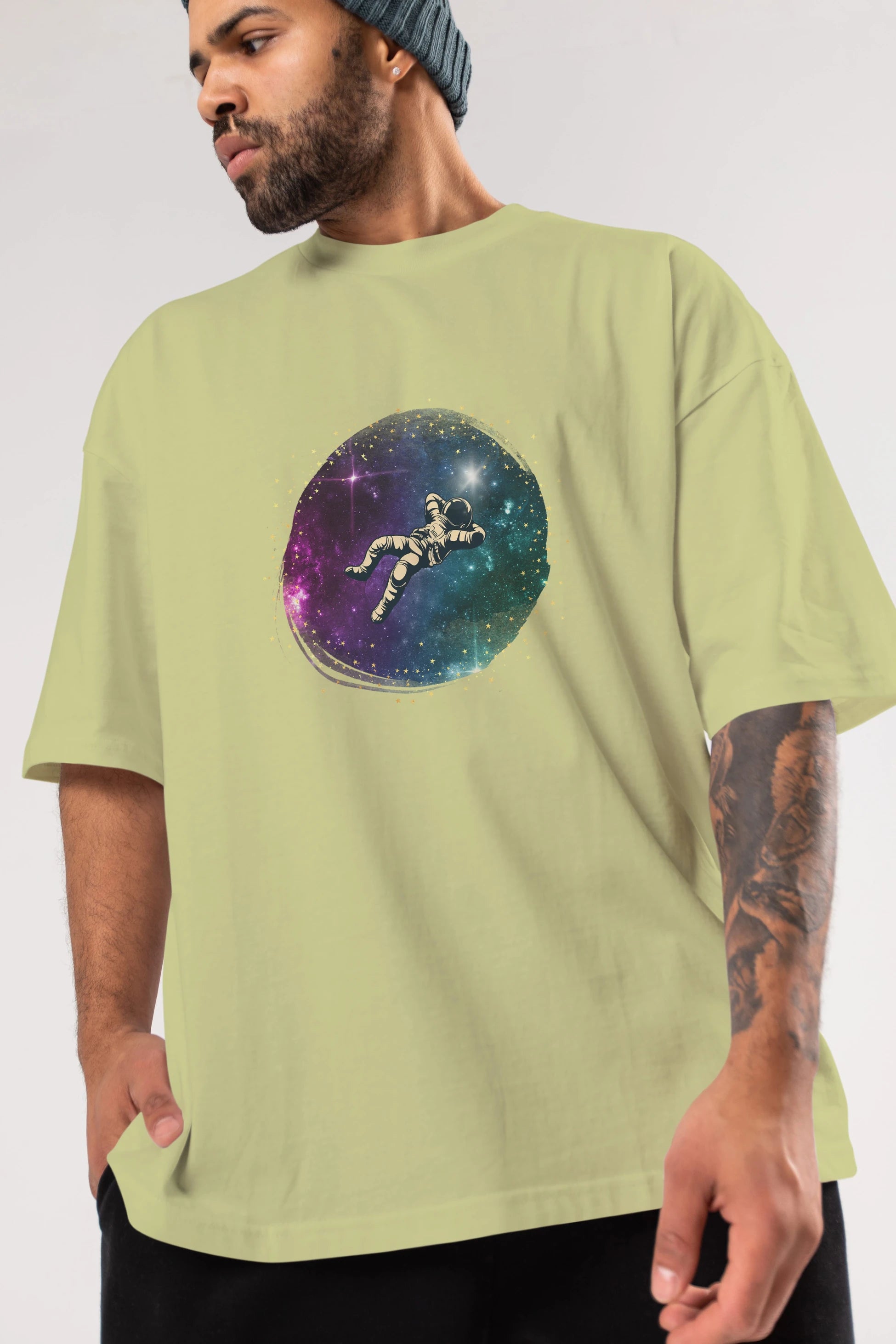 Astronaut in the Galaxy Ön Baskılı Oversize t-shirt Erkek Kadın Unisex
