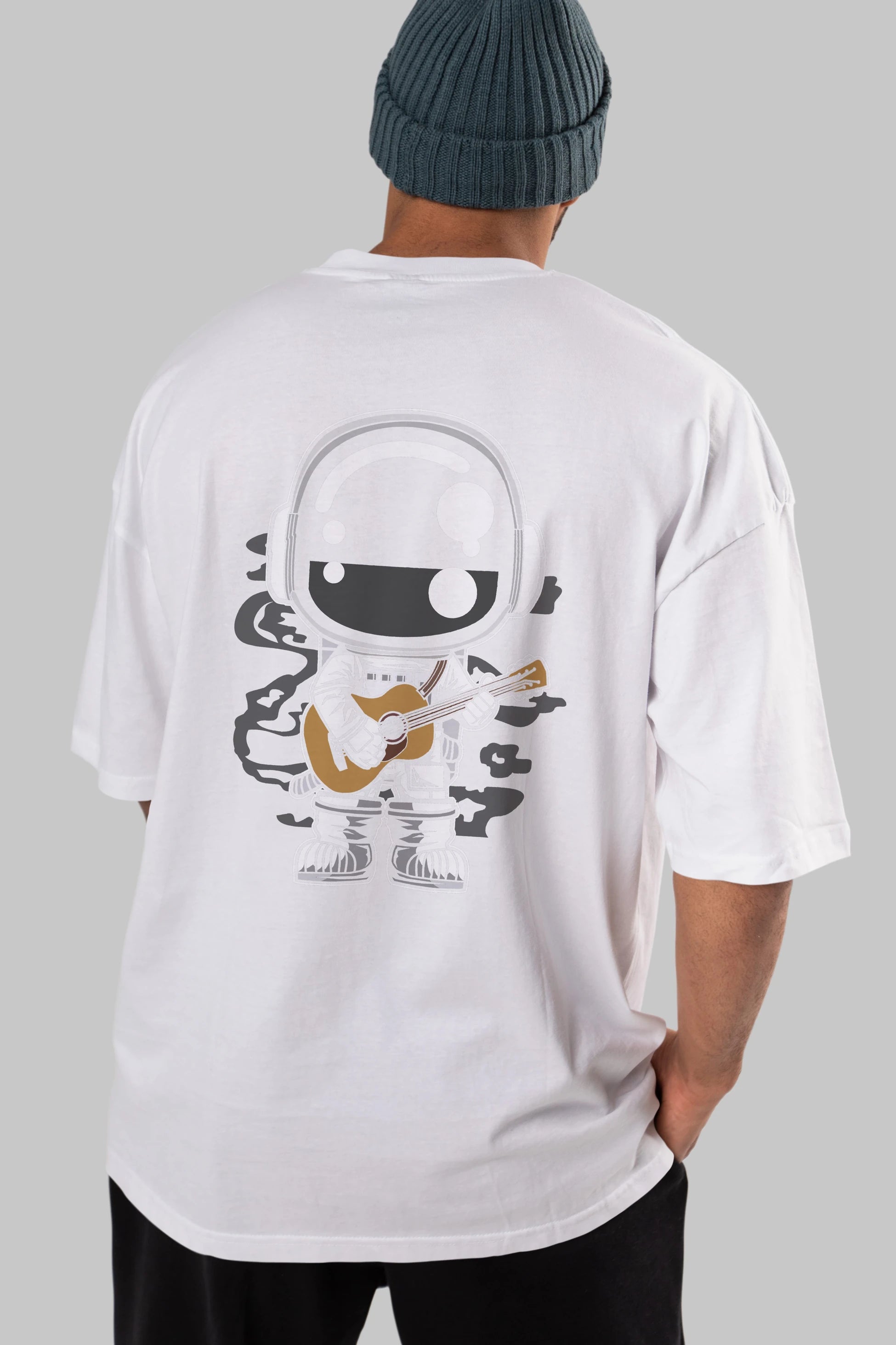 Astronaut Acoustic Guitar Arka Baskılı Oversize t-shirt Erkek Kadın Unisex