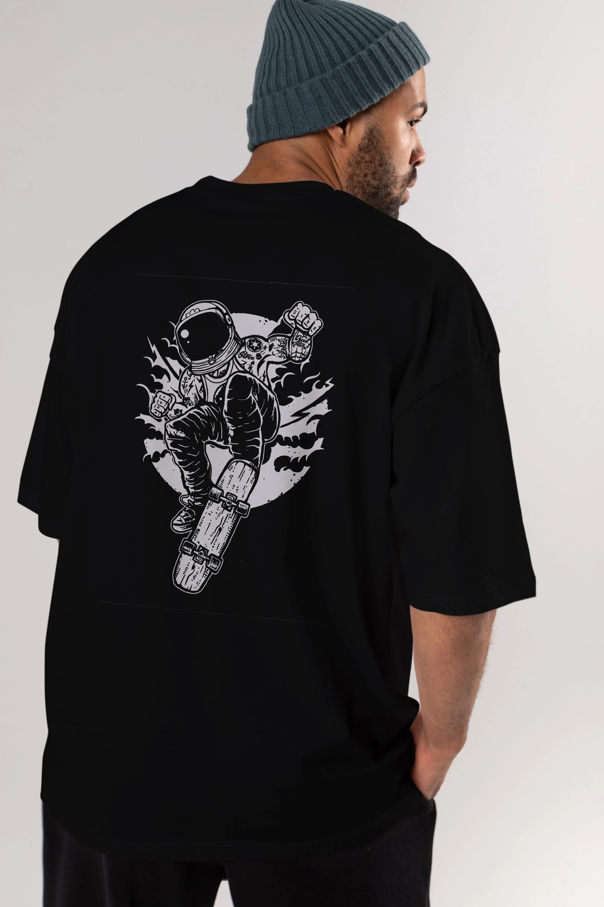 Space Skater Arka Baskılı Oversize t-shirt Erkek Kadın Unisex %100 Pamuk
