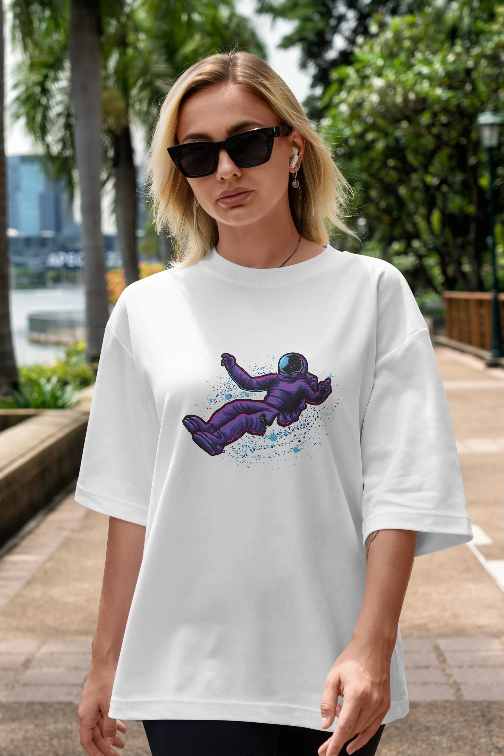 Having fun in outer space Ön Baskılı Oversize t-shirt Erkek Kadın Unisex