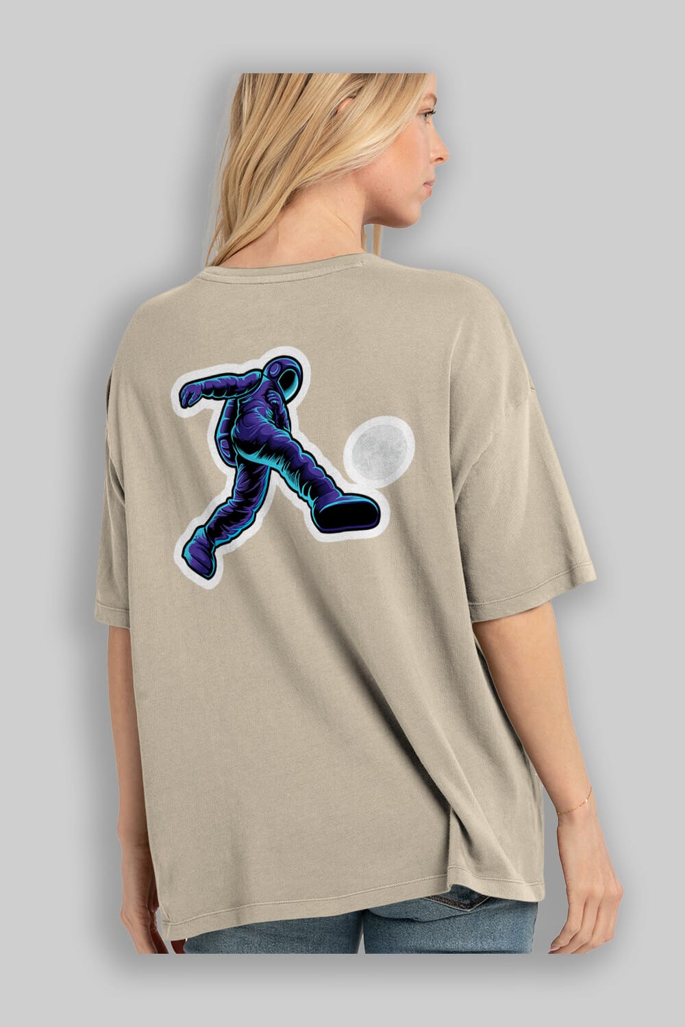 Astroball in Space Sticker Arka Baskılı Oversize t-shirt Erkek Kadın Unisex