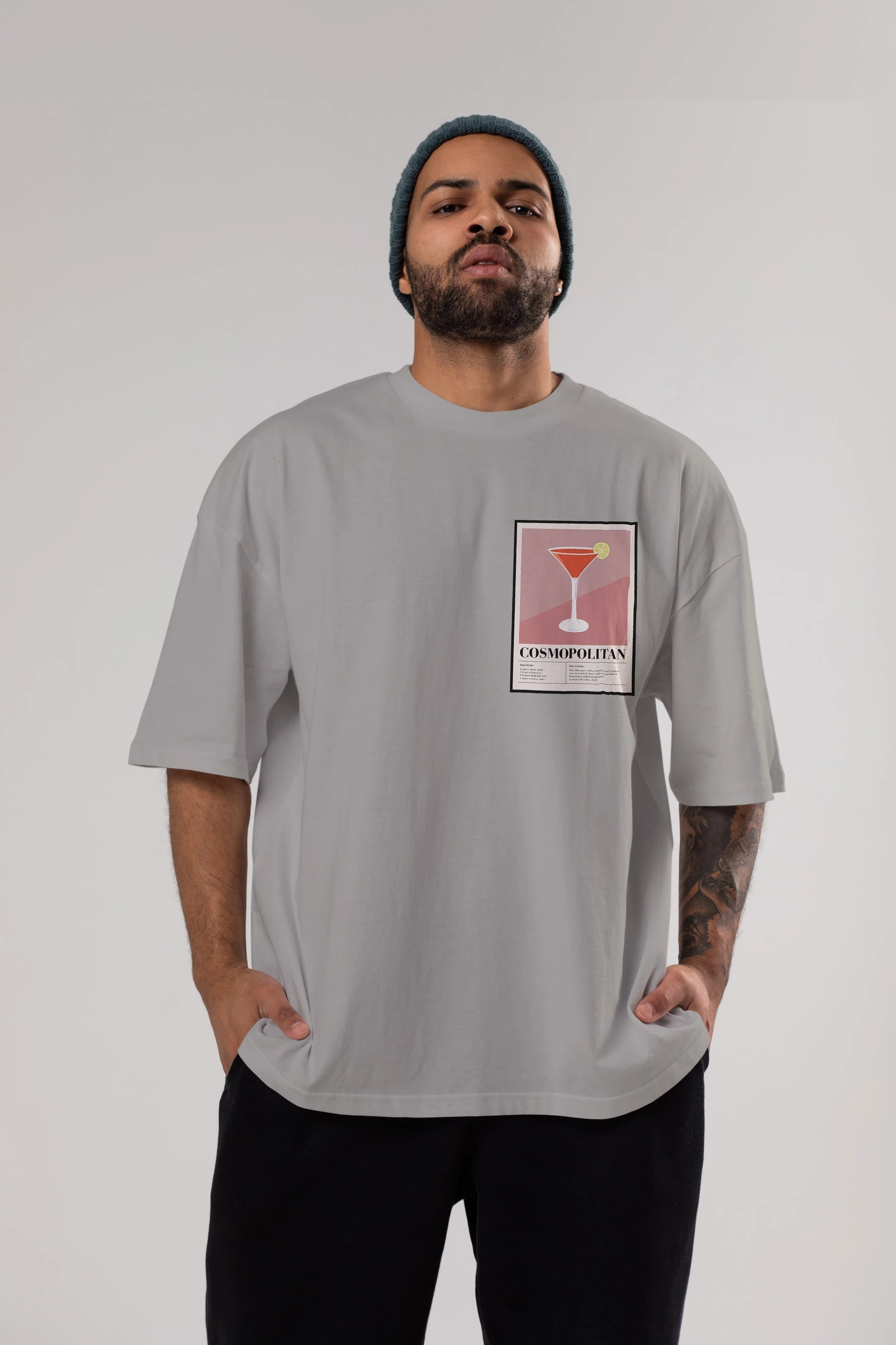 Cosmopolitan 3 Ön Sol Baskılı Oversize t-shirt Erkek Kadın Unisex %100 Pamuk Bisiklet Yaka tişort
