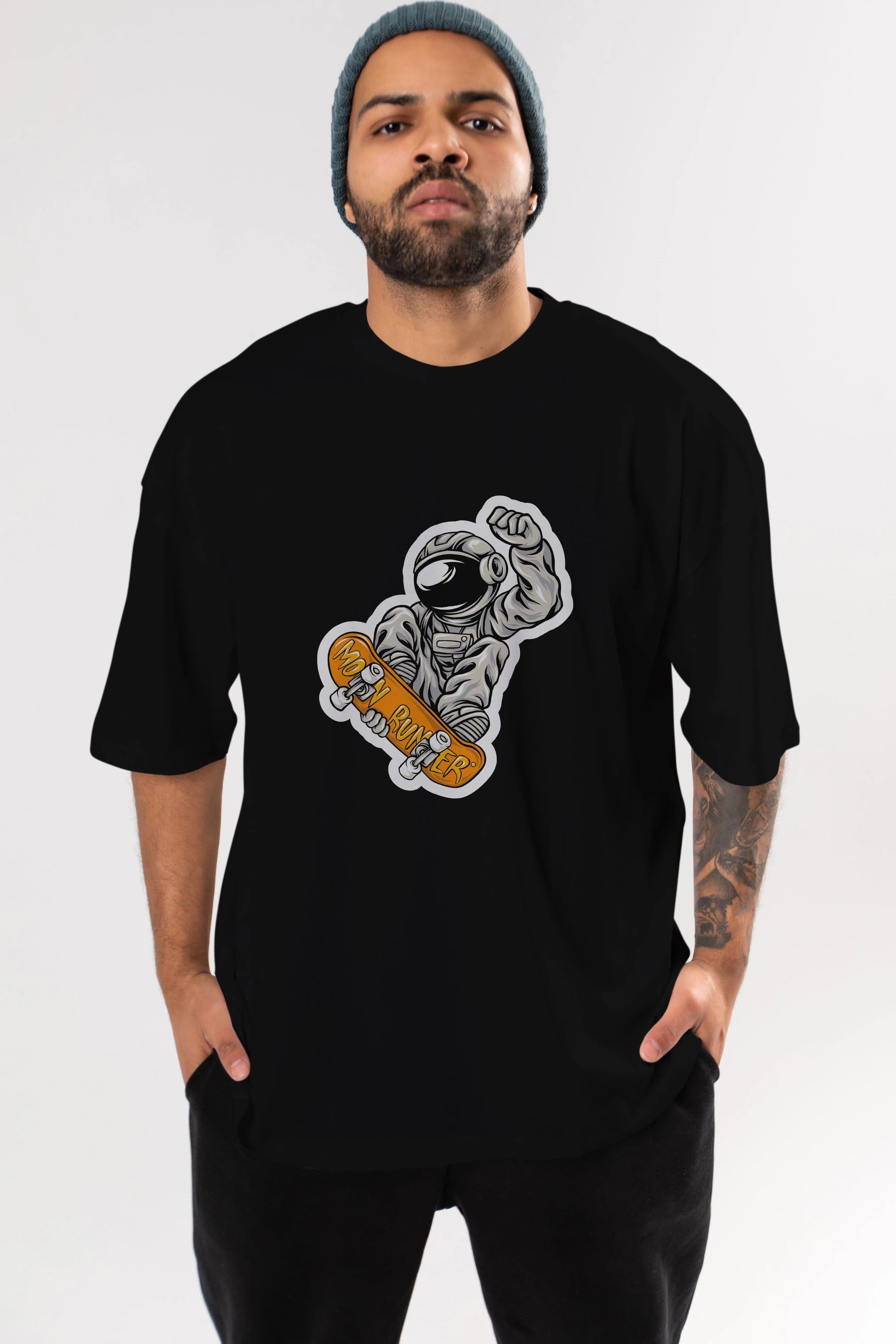 Moon Runner Sticker Ön Baskılı Oversize t-shirt Erkek Kadın Unisex